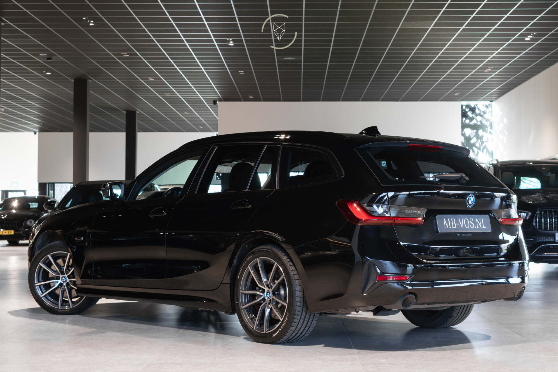 BMW 3 Serie Touring 330e Advanced Keyless-Go | Driving Assistant | Sportstoelen | HUD | 18" | Live Cockpit Pro | Hifi | Leder | LED Foto 7