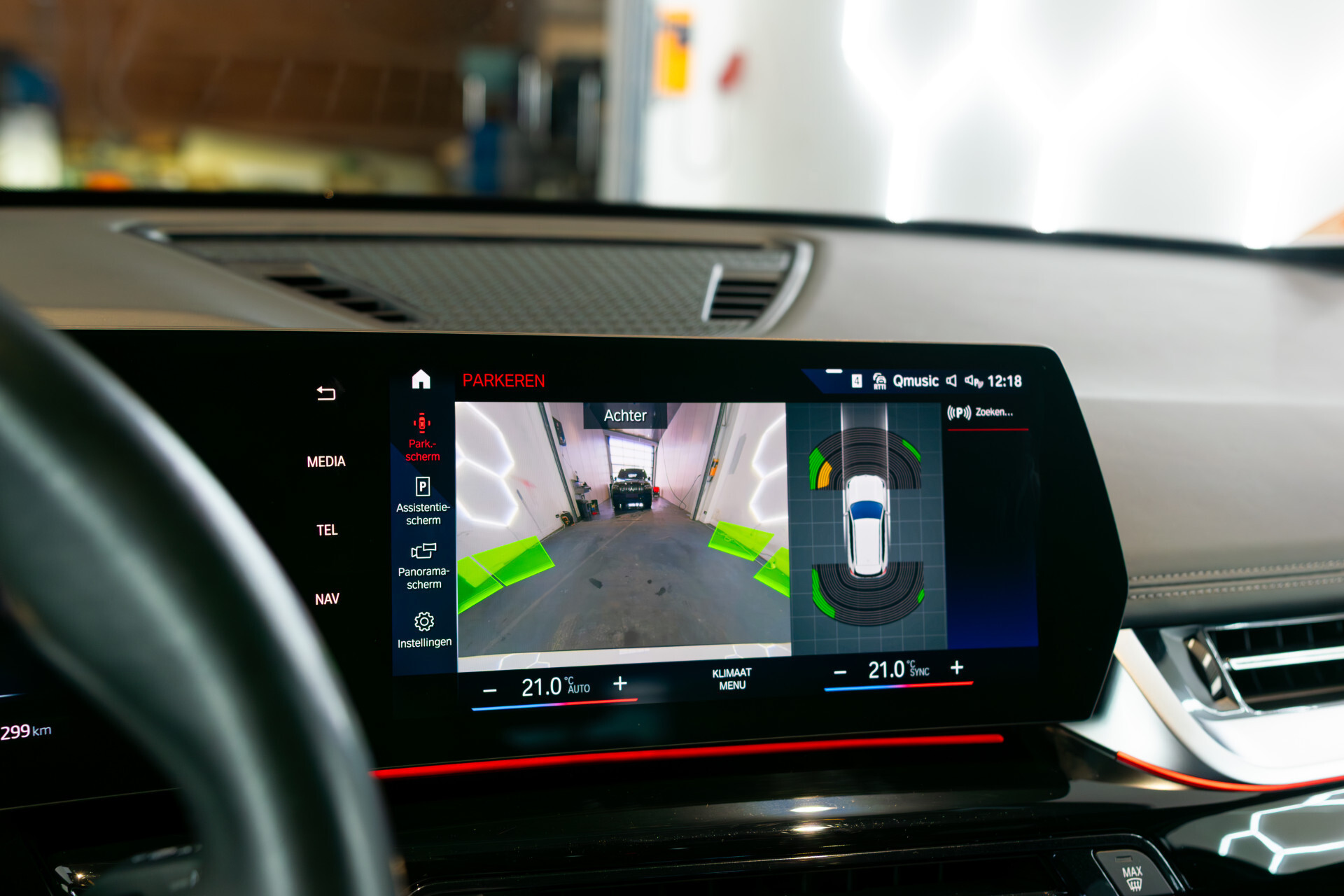 BMW iX1 xDrive30 M-sport Launch Edition 67 kWh Pano | Harman-Kardon | Massage | Incl. BTW Foto 34