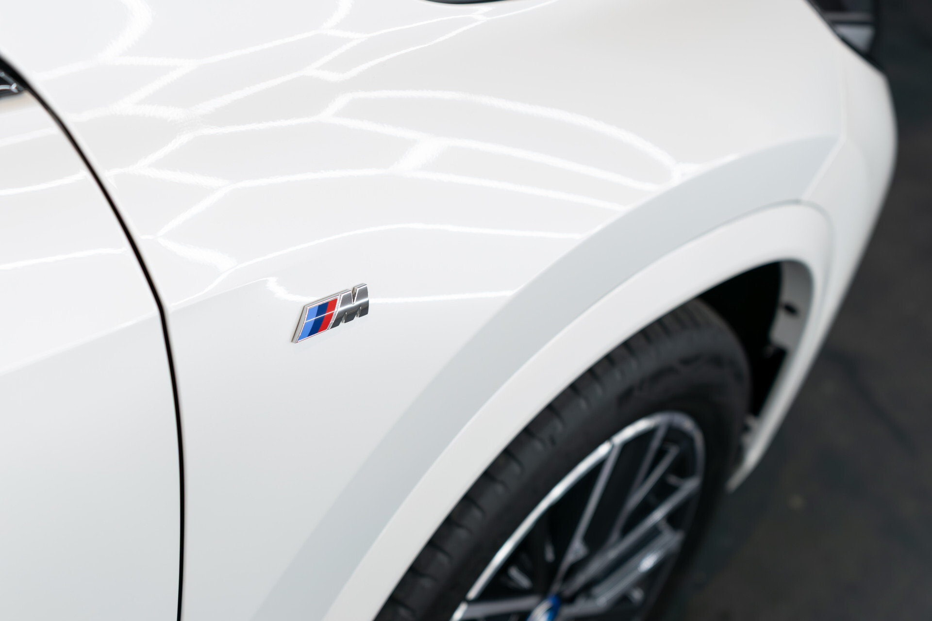 BMW iX1 xDrive30 M-sport Launch Edition 67 kWh Pano | Harman-Kardon | Massage | Incl. BTW Foto 42