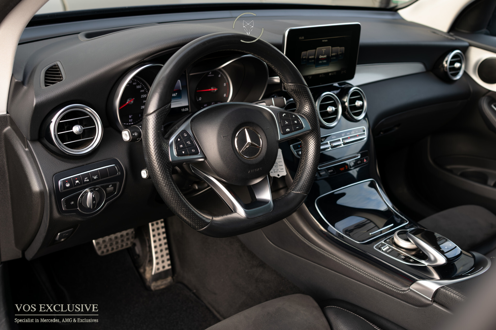 Mercedes-Benz GLC 220 d 4-M AMG Pano | ACC | Trekhaak | Comand | HUD | Camera | LED Aut9 Foto 24