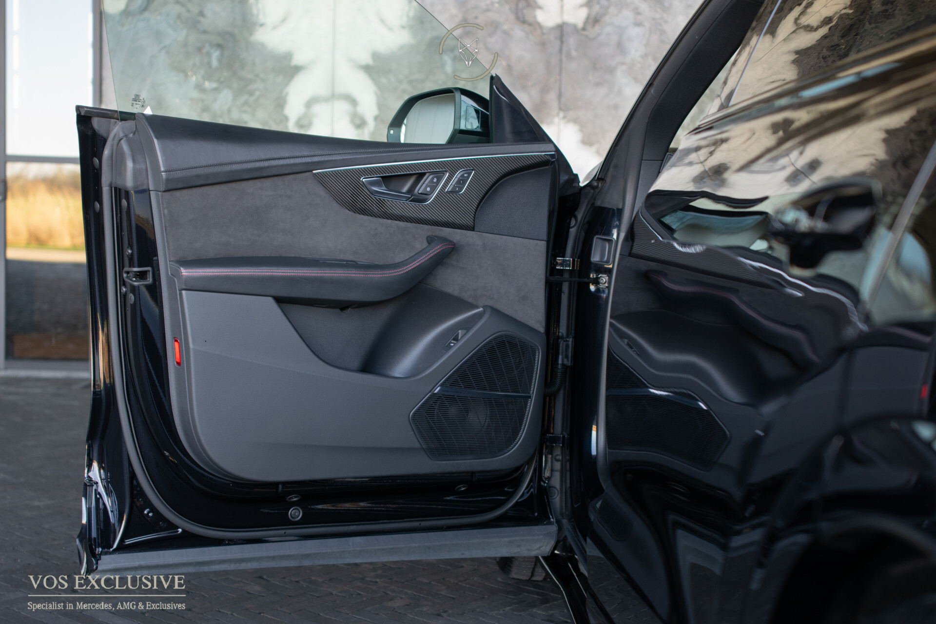 Audi RSQ8 4.0 TFSI Quattro 23'' Vossen | Ceramic | Carbon | Aeropakket | B&O 3D | RS Dynamic | 4-wielsturing | ACC | HUD | Keyless | Trekhaak | Softclose Foto 11