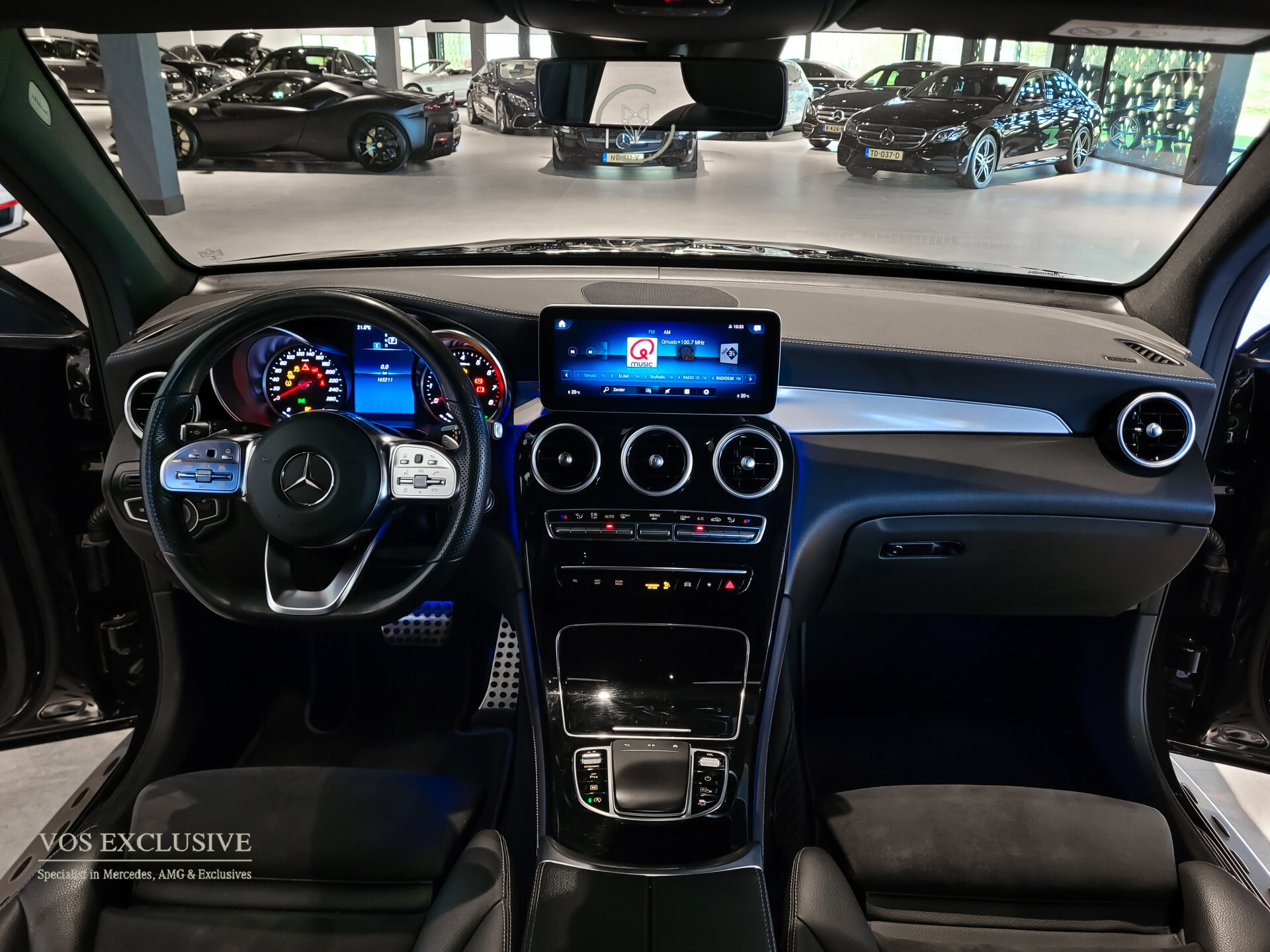 Mercedes-Benz GLC 200 4-M AMG Night | Panorama | 20" | Trekhaak | MBUX | Spoorpakket | Sfeerverlichting | Treeplanken | New Service Foto 31