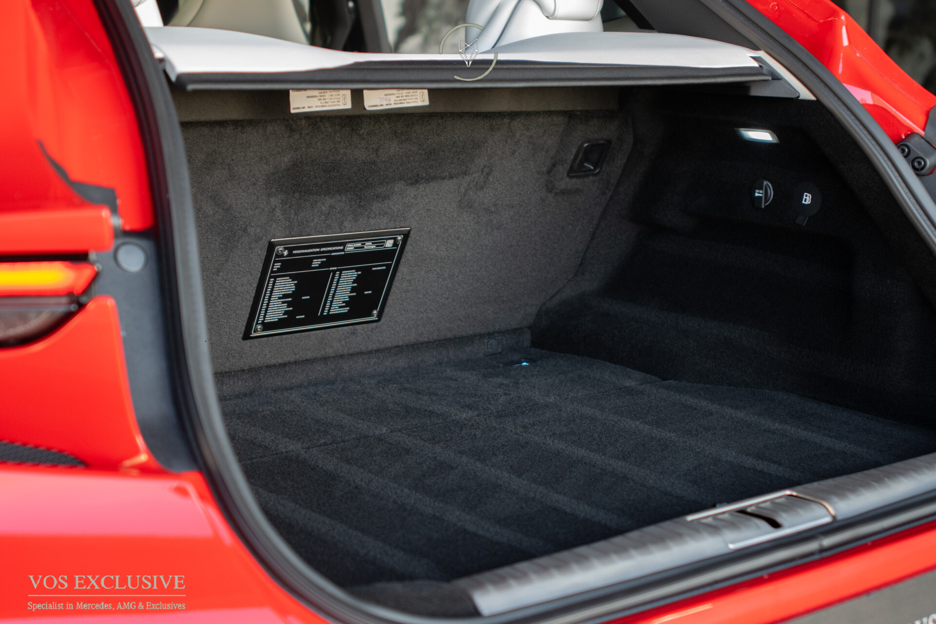 Ferrari Purosangue 6.5 V12 Full Carbon in- en exterior | Pelle Bianca Special Leather | Geventileerde stoelen met massage Foto 43