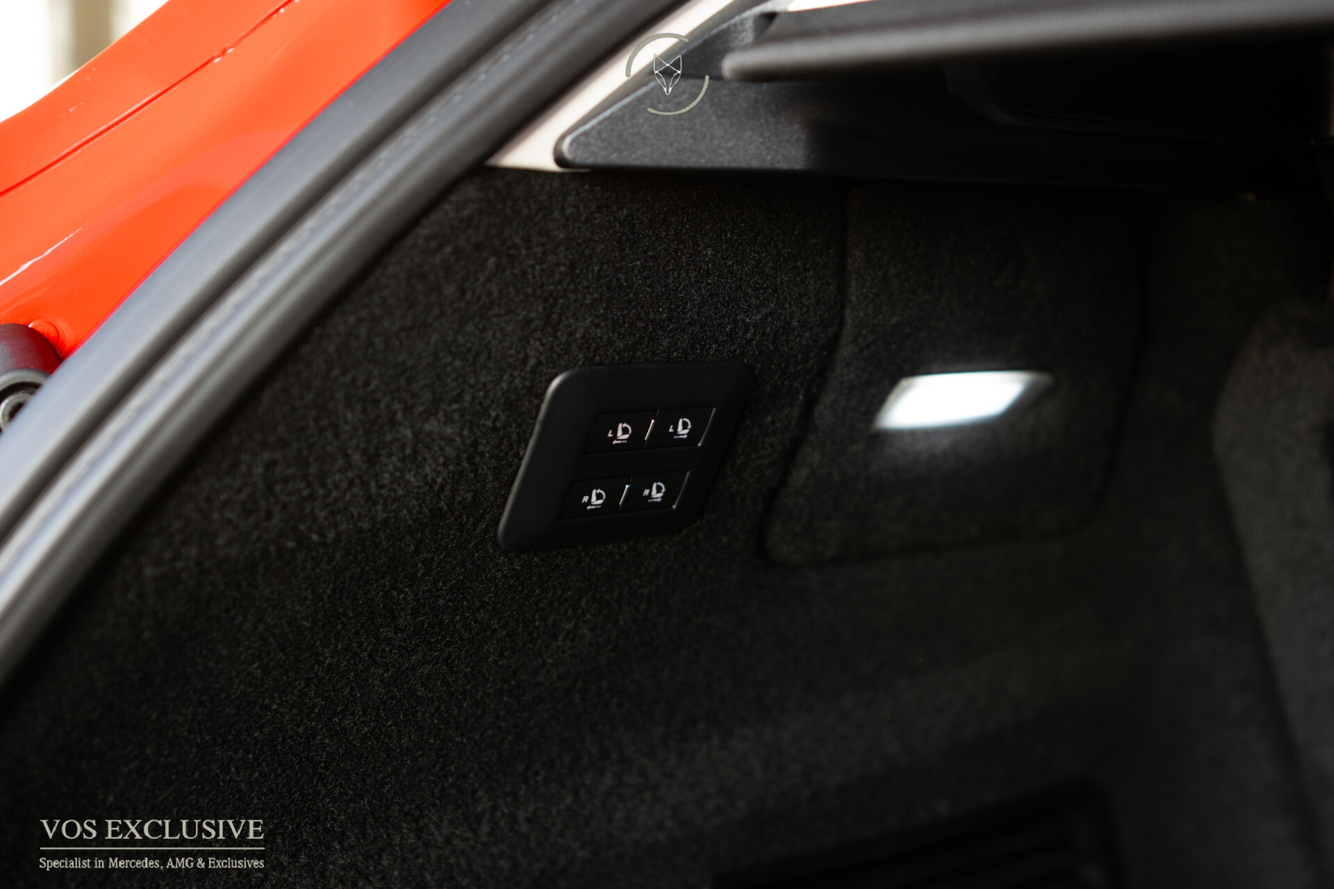 Ferrari Purosangue 6.5 V12 Full Carbon in- en exterior | Pelle Bianca Special Leather | Geventileerde stoelen met massage Foto 46