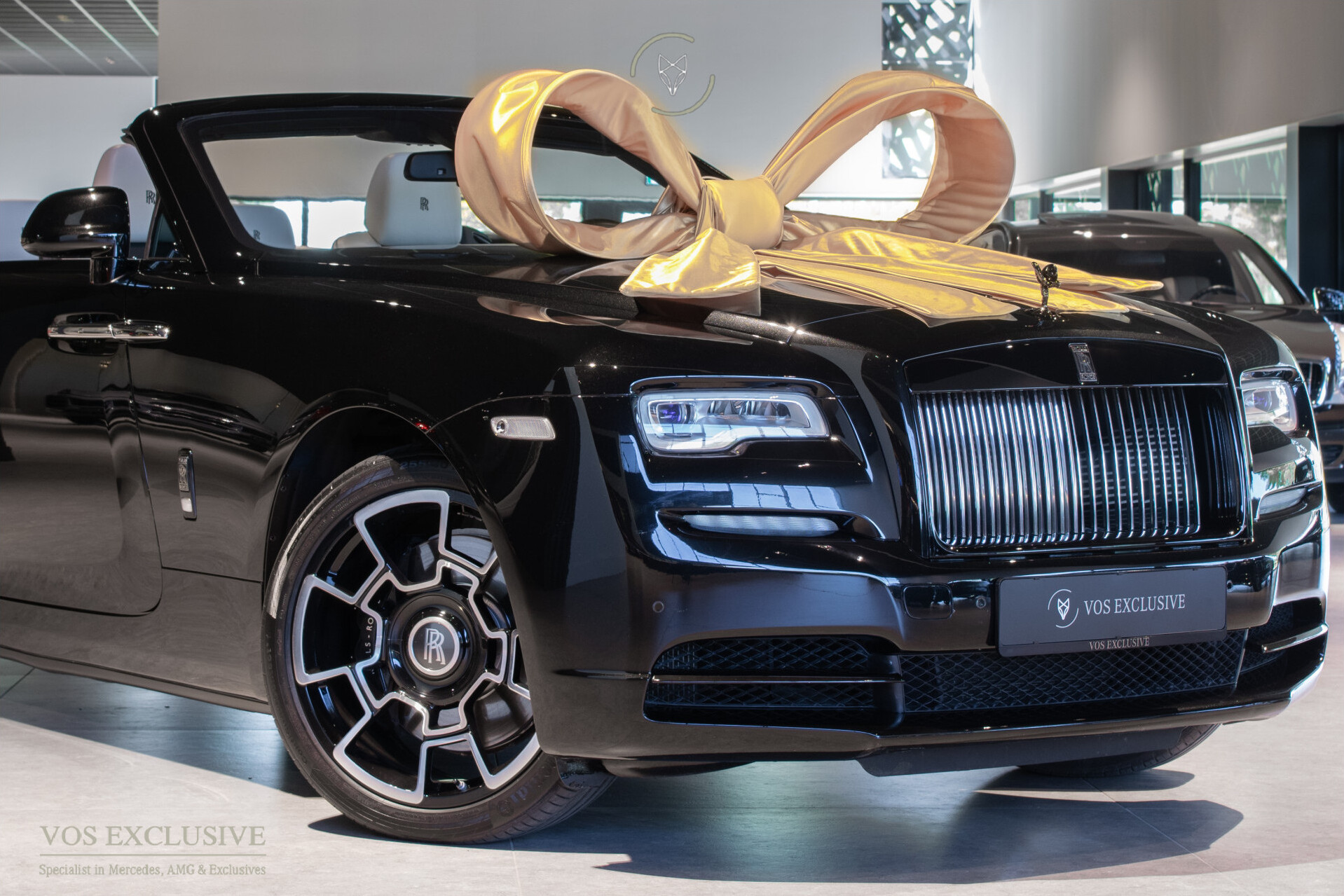 Rolls-Royce Dawn 6.6 V12 Black Badge | Bespoke interior | Carbon | Bespoke audio | HUD | Keyless | 20" | Adaptive LED Foto 4