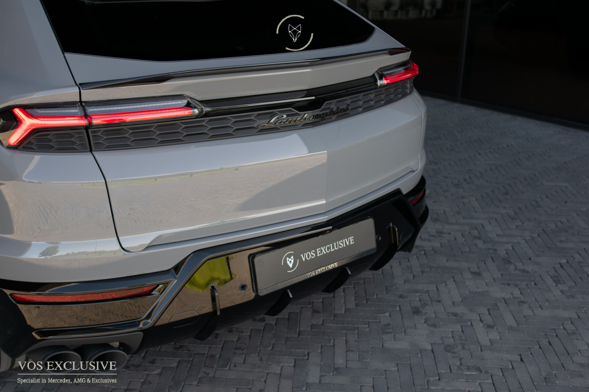 Lamborghini Urus 4.0 V8 Hybrid SE 800PK Ad Personam | Style Package | Big Carbon Package | B&O Advanced 3D |  | ANIMA | HUD | 23" | Massage | China Grey Foto 13