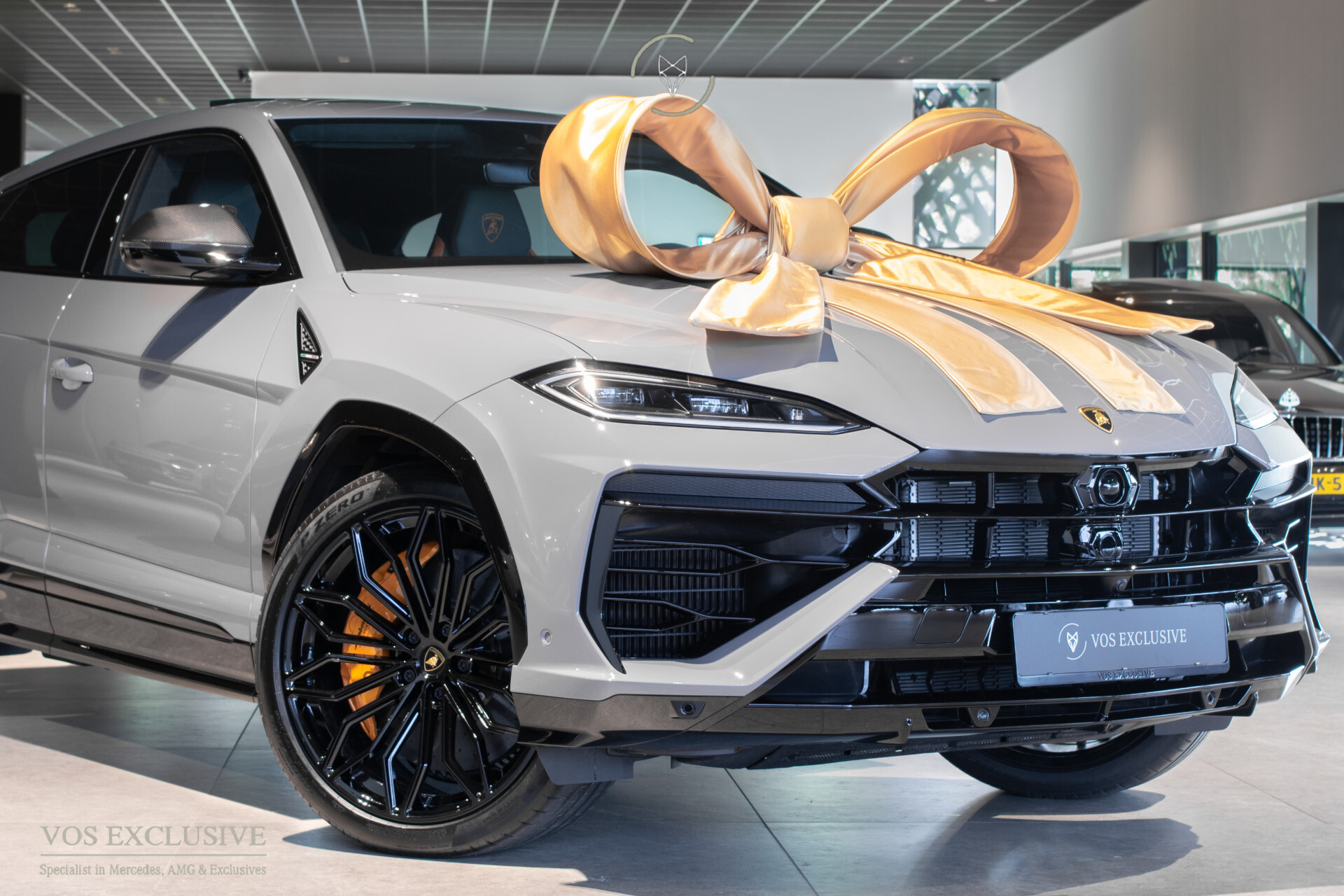 Lamborghini Urus 4.0 V8 Hybrid SE 800PK Ad Personam | Style Package | Big Carbon Package | B&O Advanced 3D |  | ANIMA | HUD | 23" | Massage | China Grey Foto 18