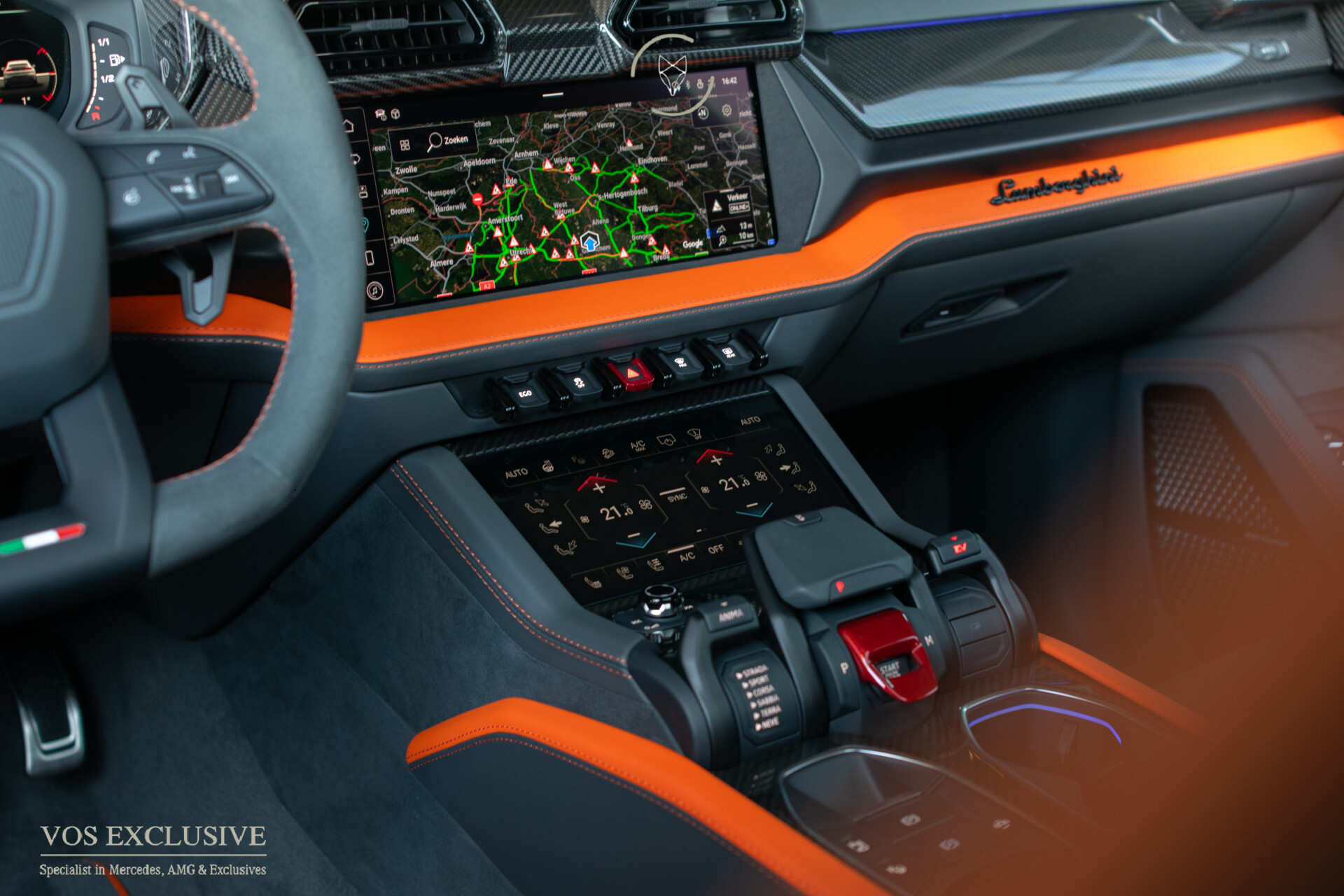 Lamborghini Urus 4.0 V8 Hybrid SE 800PK Ad Personam | Style Package | Big Carbon Package | B&O Advanced 3D |  | ANIMA | HUD | 23" | Massage | China Grey Foto 8