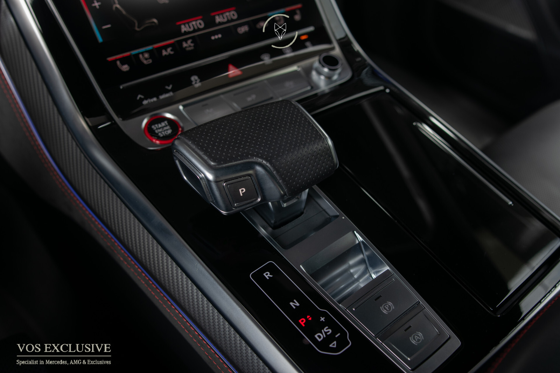 Audi RSQ8 4.0 TFSI quattro 700PK URBAN | FULL CARBON | 23" Vossen | Ceramic | RS Dynamic | B&O 3D Advanced |  | ACC | Uitlaatsysteem | Keyless | Softclose | Sta Foto 24