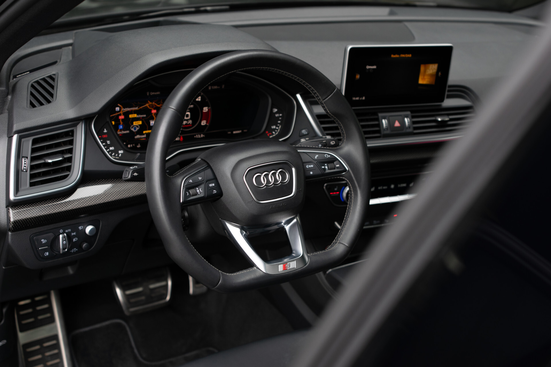 Audi SQ5 3.0 Tdi Quattro ABT | Carbon | B&O | ACC | Ruitleder | Luchtvering | HUD | Standkachel | Blackline | 21" | Matrix LED | New Service Foto 14