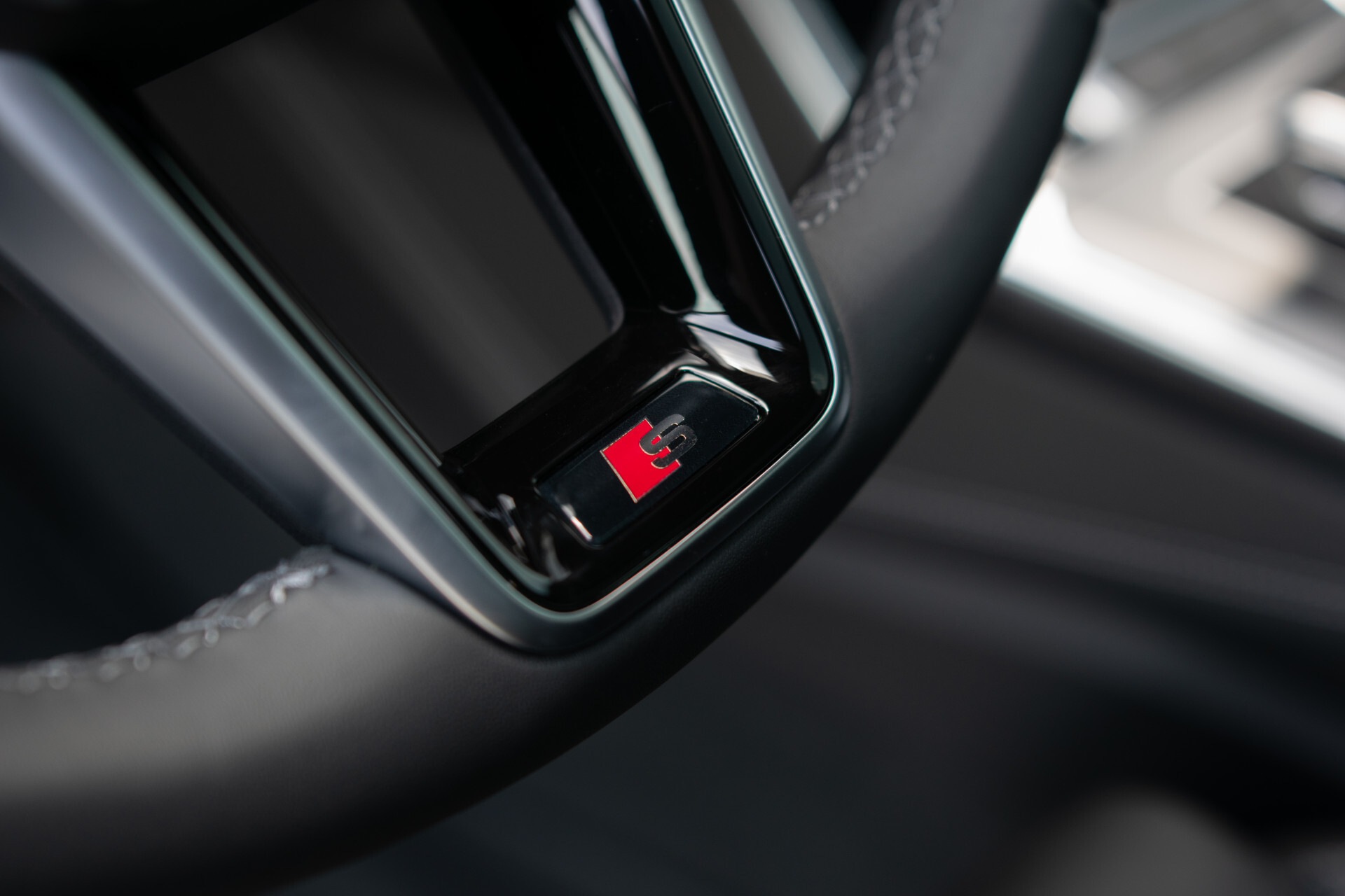 Audi A6 Avant 55 TFSI e quattro Pro Line S Competition B&O | Sportstoelen+ | Comfortsleutel | HUD | Fijnnappa | 21" | Zwart optiek Foto 49