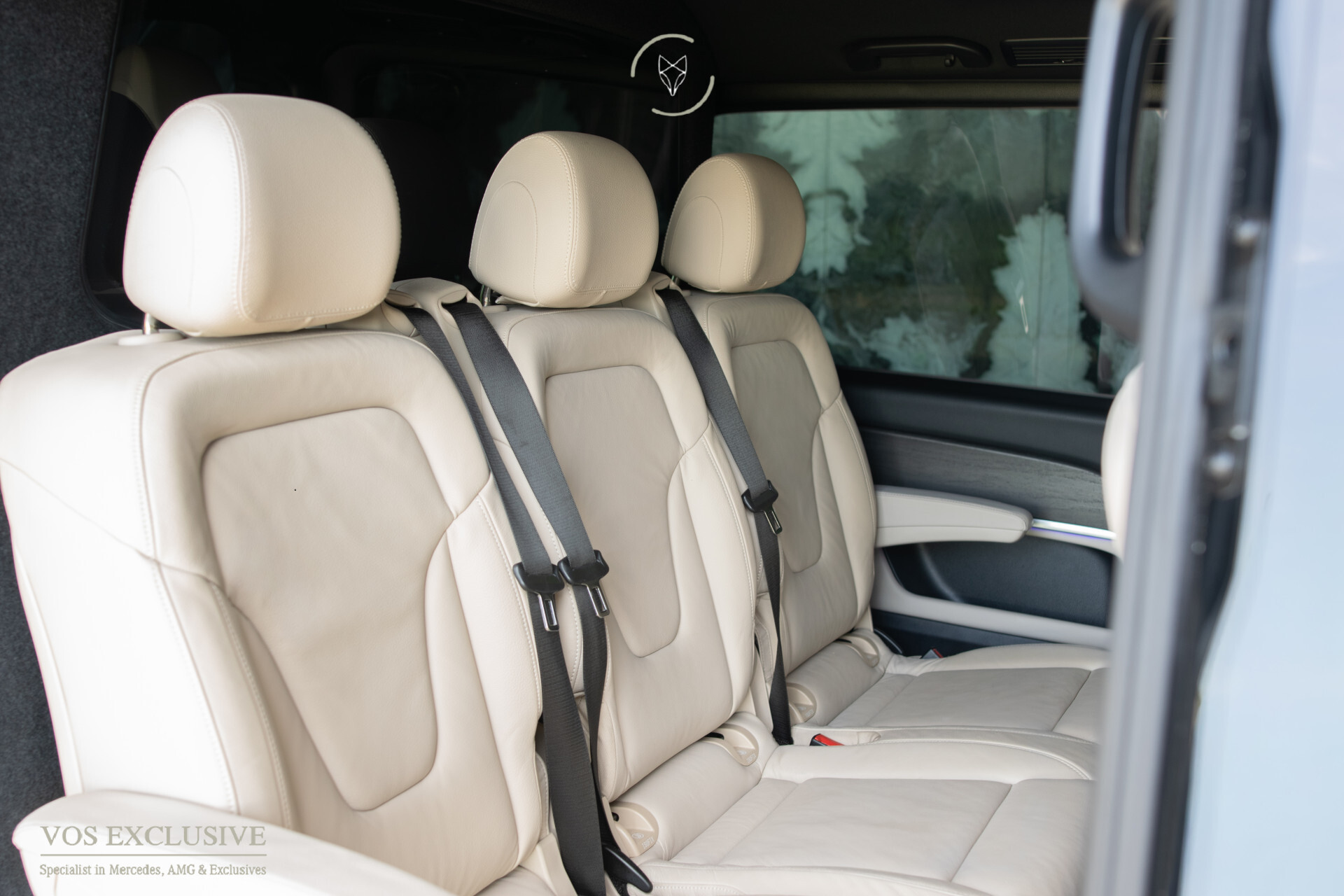 Mercedes-Benz V-Klasse 300 d Extra Lang DC Avantgarde NW MODEL | 20'' Concave | Aerodynamica | MBUX | 360° | ACC | Multibeam | 3x elec deuren | Sidesteps Foto 10