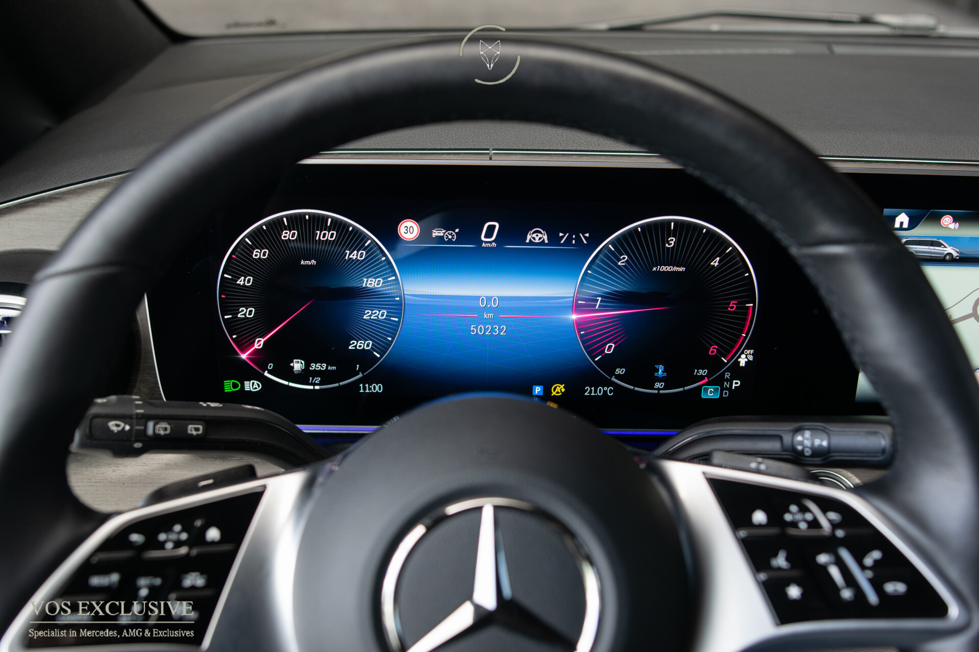 Mercedes-Benz V-Klasse 300 d Extra Lang DC Avantgarde NW MODEL | 20'' Concave | Aerodynamica | MBUX | 360° | ACC | Multibeam | 3x elec deuren | Sidesteps Foto 16