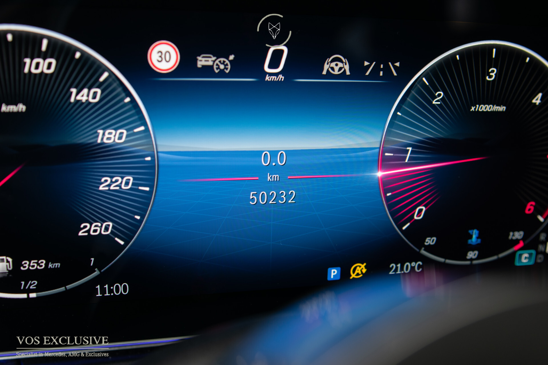 Mercedes-Benz V-Klasse 300 d Extra Lang DC Avantgarde NW MODEL | 20'' Concave | Aerodynamica | MBUX | 360° | ACC | Multibeam | 3x elec deuren | Sidesteps Foto 18
