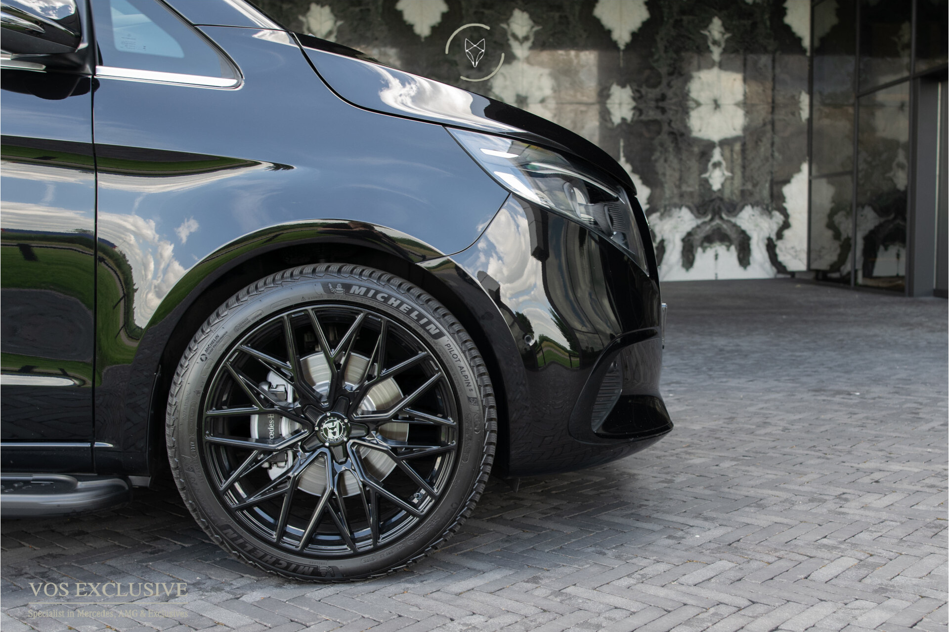 Mercedes-Benz V-Klasse 300 d Extra Lang DC Avantgarde NW MODEL | 20'' Concave | Aerodynamica | MBUX | 360° | ACC | Multibeam | 3x elec deuren | Sidesteps Foto 46