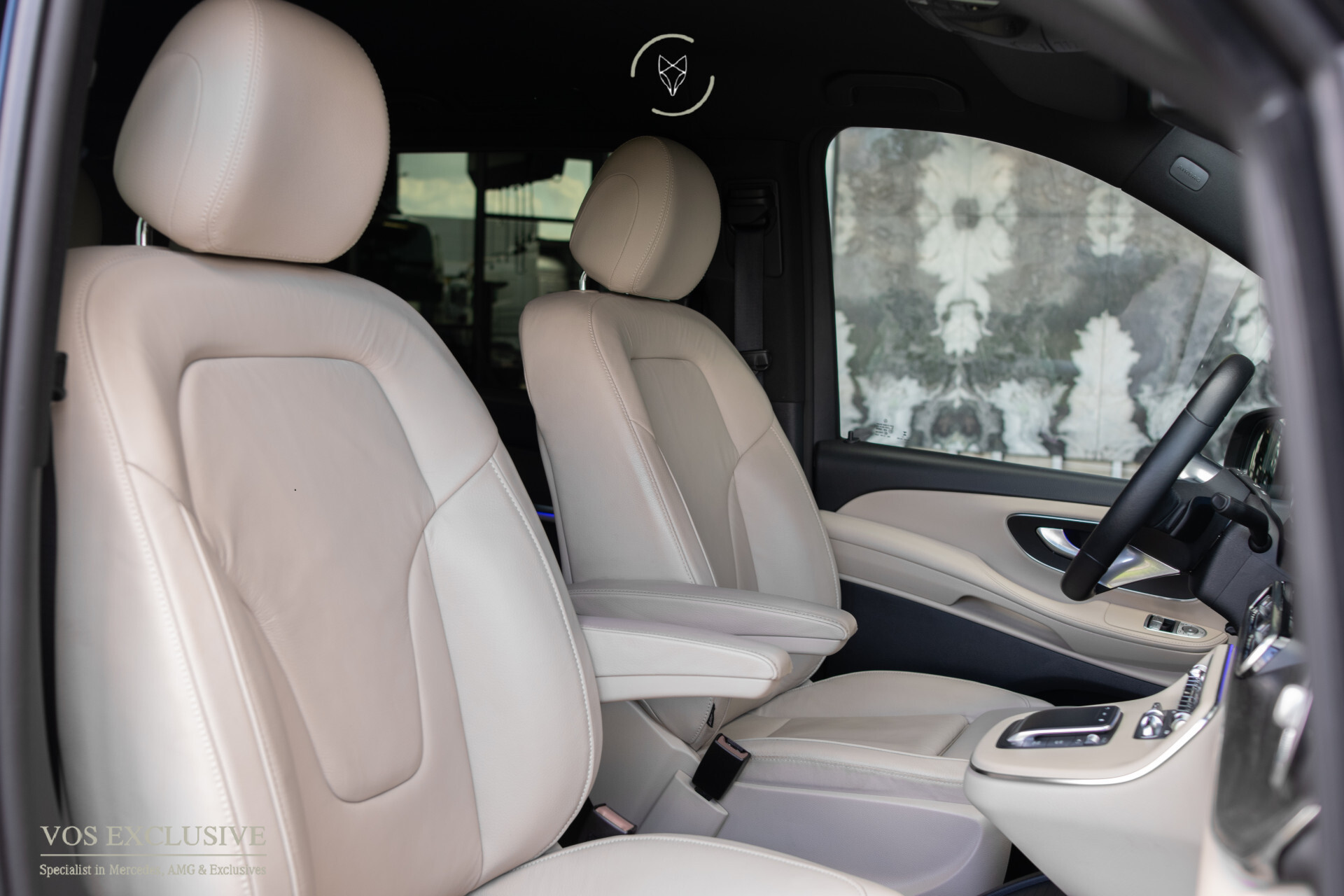 Mercedes-Benz V-Klasse 300 d Extra Lang DC Avantgarde NW MODEL | 20'' Concave | Aerodynamica | MBUX | 360° | ACC | Multibeam | 3x elec deuren | Sidesteps Foto 6