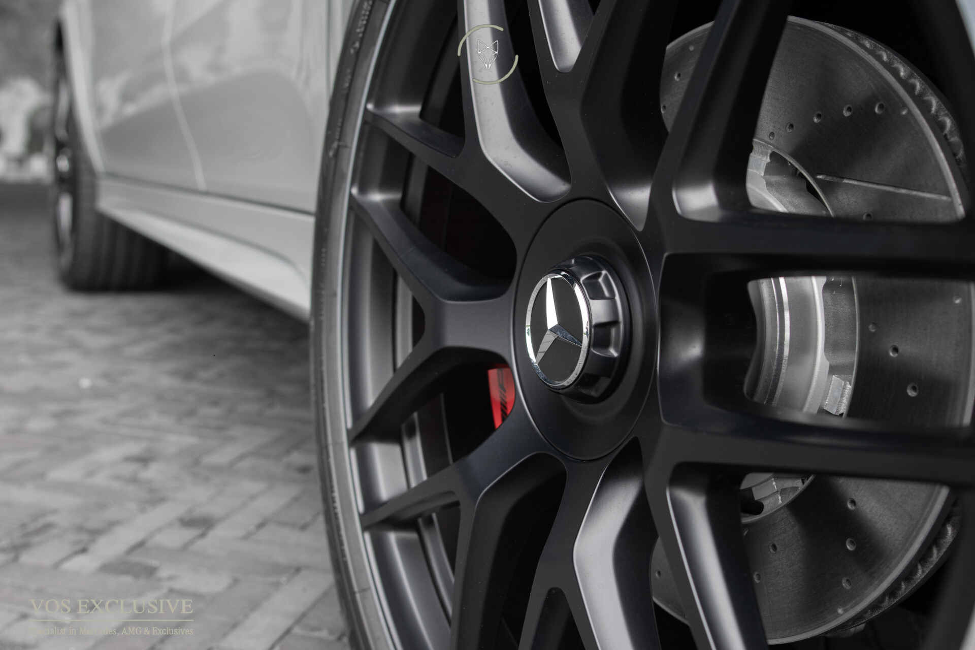 Mercedes-Benz GLE Coupé AMG 53 4-M Hybrid Custom made | Carbon | Night | 22'' | Massage | Softclose | Manufaktur | Nappa | Stoelkoeling | ACC | Keyless | Trekhaak Foto 3