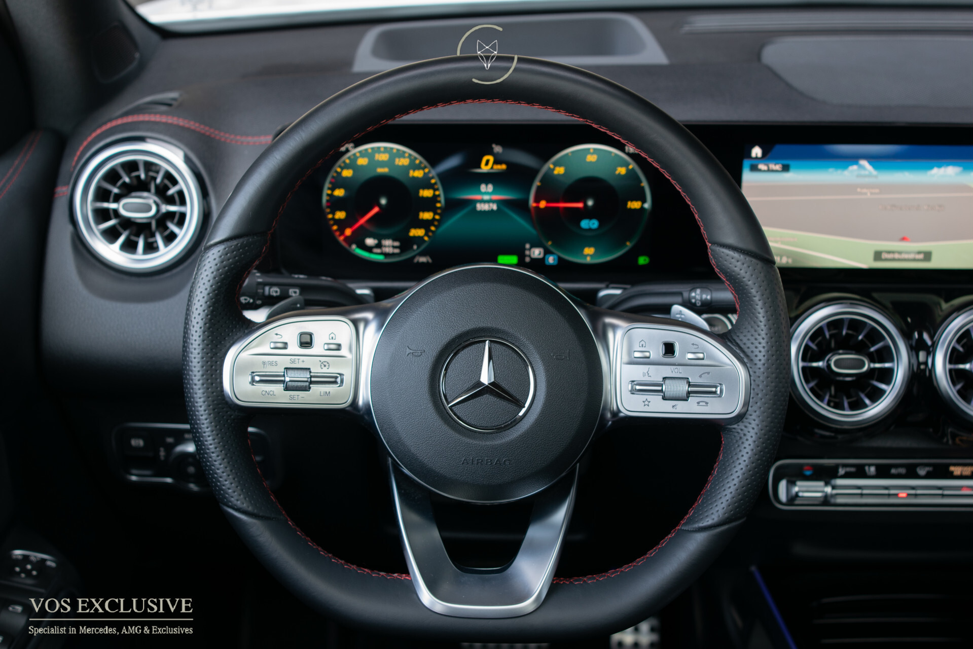 Mercedes-Benz EQB 300 4MATIC AMG 67 kWh 7-persoons | Night | Keyless | SOH 97,9% | Verw-stln | Cruise | 360° | Panorama | HUD | Sfeer | Nieuwprijs €74.626 Foto 25