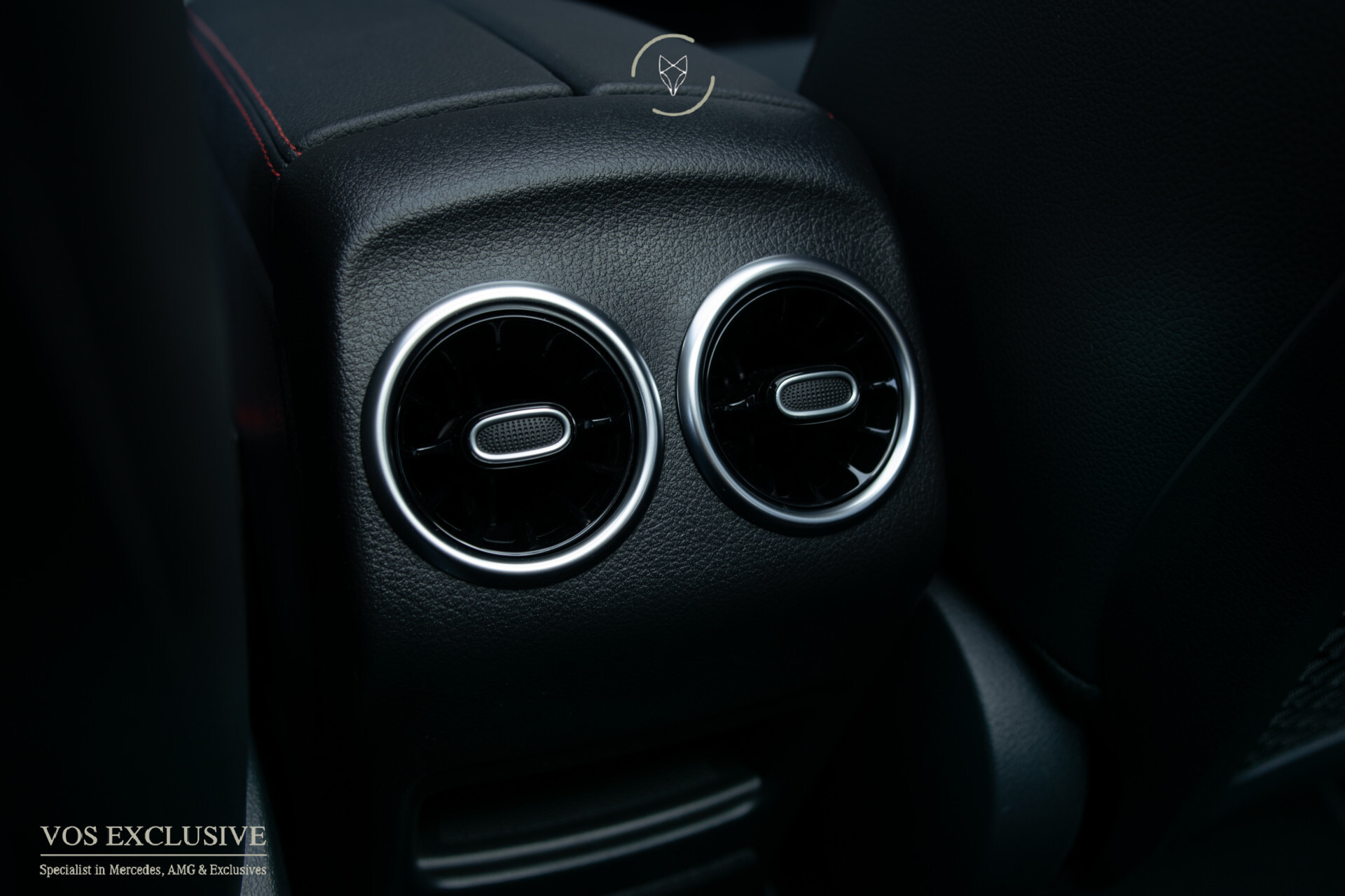 Mercedes-Benz EQB 300 4MATIC AMG 67 kWh 7-persoons | Night | Keyless | SOH 97,9% | Verw-stln | Cruise | 360° | Panorama | HUD | Sfeer | Nieuwprijs €74.626 Foto 27