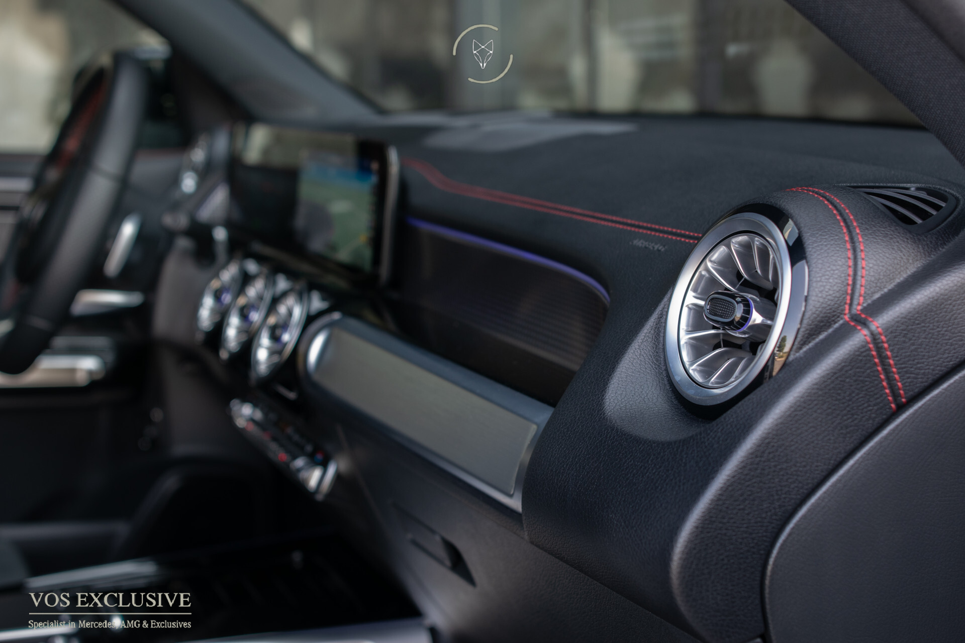 Mercedes-Benz EQB 300 4MATIC AMG 67 kWh 7-persoons | Night | Keyless | SOH 97,9% | Verw-stln | Cruise | 360° | Panorama | HUD | Sfeer | Nieuwprijs €74.626 Foto 38