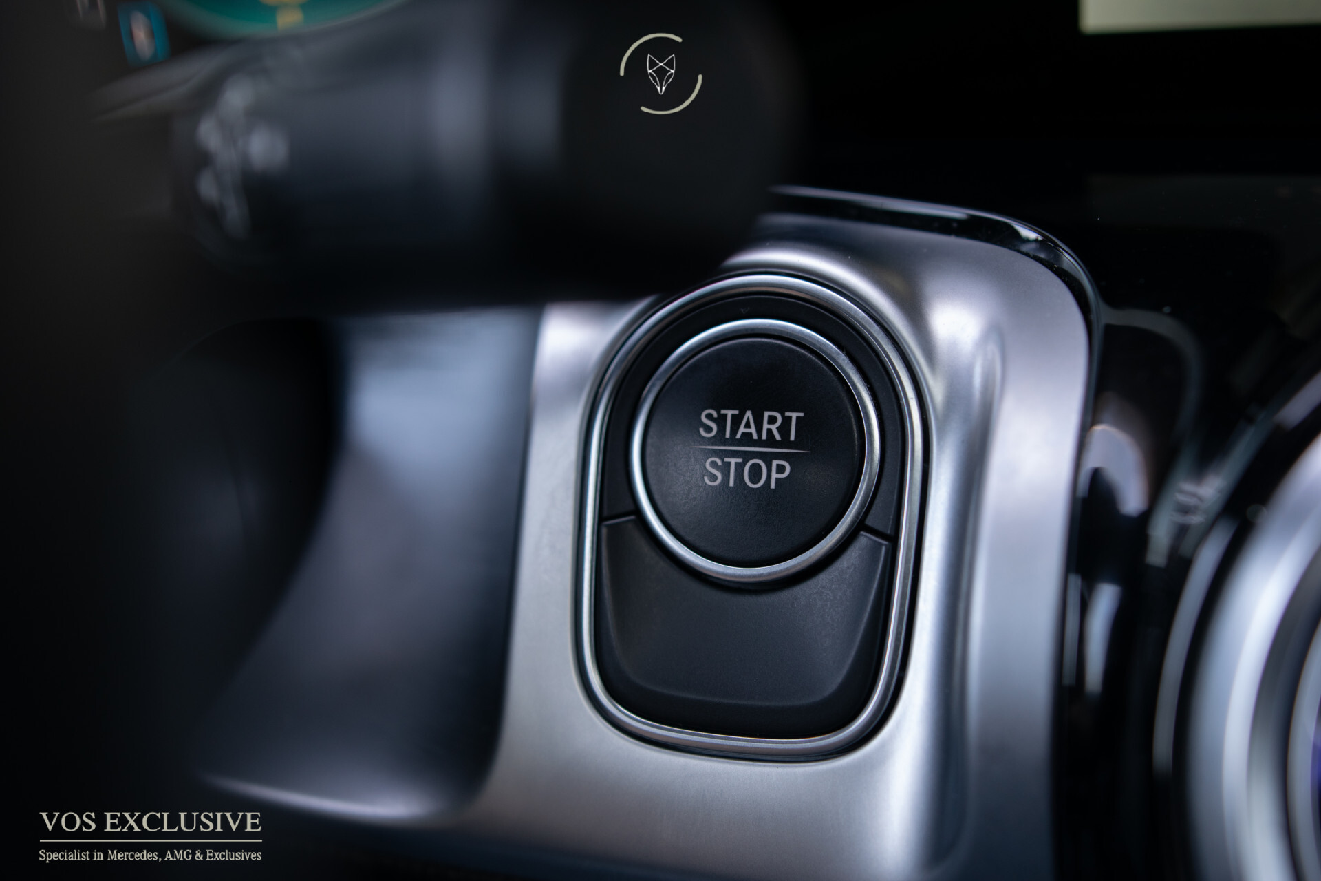 Mercedes-Benz EQB 300 4MATIC AMG 67 kWh 7-persoons | Night | Keyless | SOH 97,9% | Verw-stln | Cruise | 360° | Panorama | HUD | Sfeer | Nieuwprijs €74.626 Foto 42