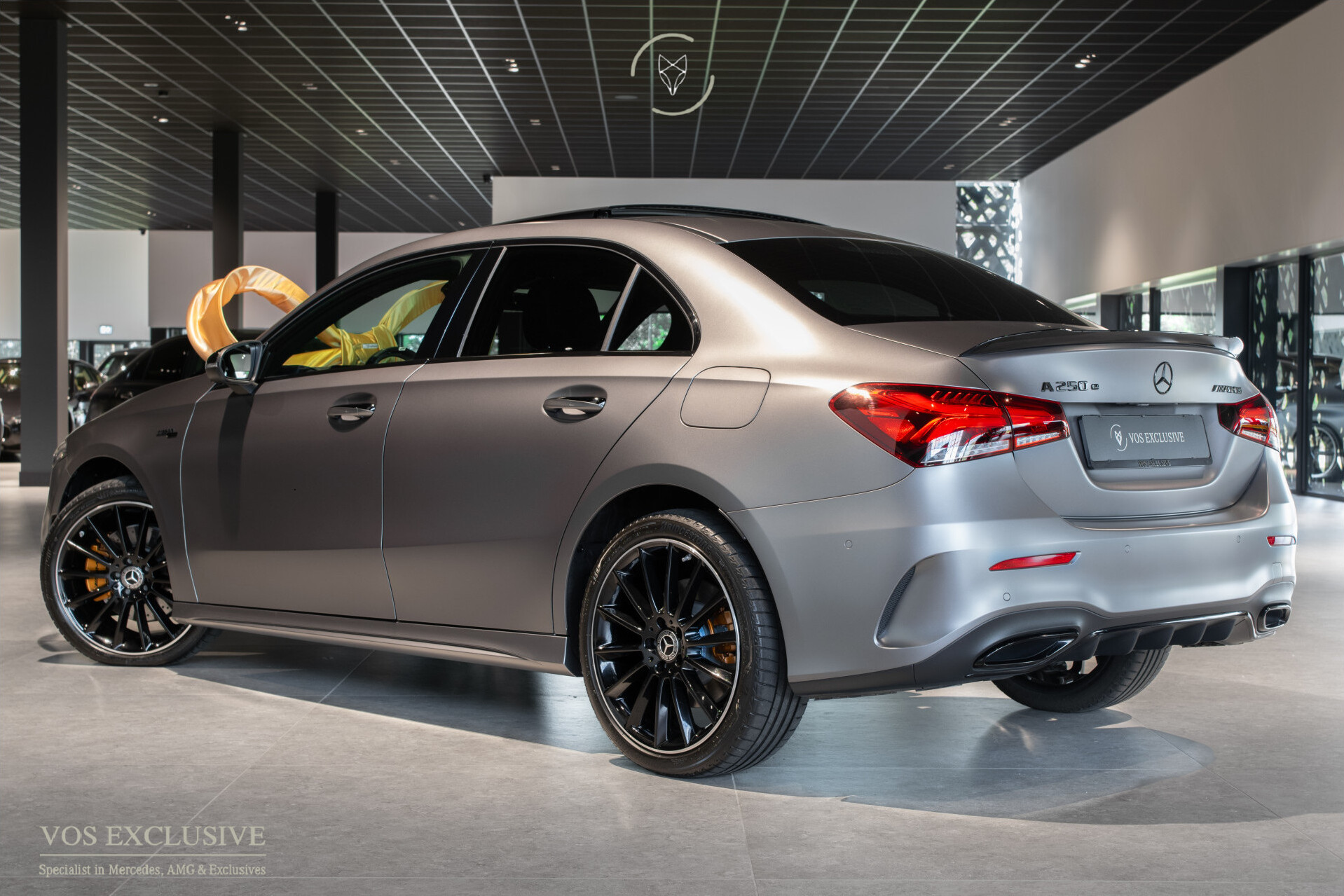 Mercedes-Benz A-Klasse 250 e AMG Limousine MANUFAKTUR | ACC | Night | Keyless-go | Premium Plus | HUD | MULTIBEAM | 360° | Advanced sound | 19" AMG Foto 2