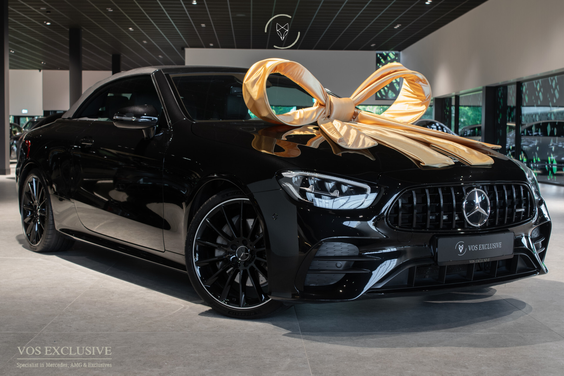 Mercedes-Benz E-Klasse Cabriolet 200 AMG 53 styling | Night | 20" | Facelift | Widescreen | Airscarf | Camera | LED | Sfeerverlichting Foto 2