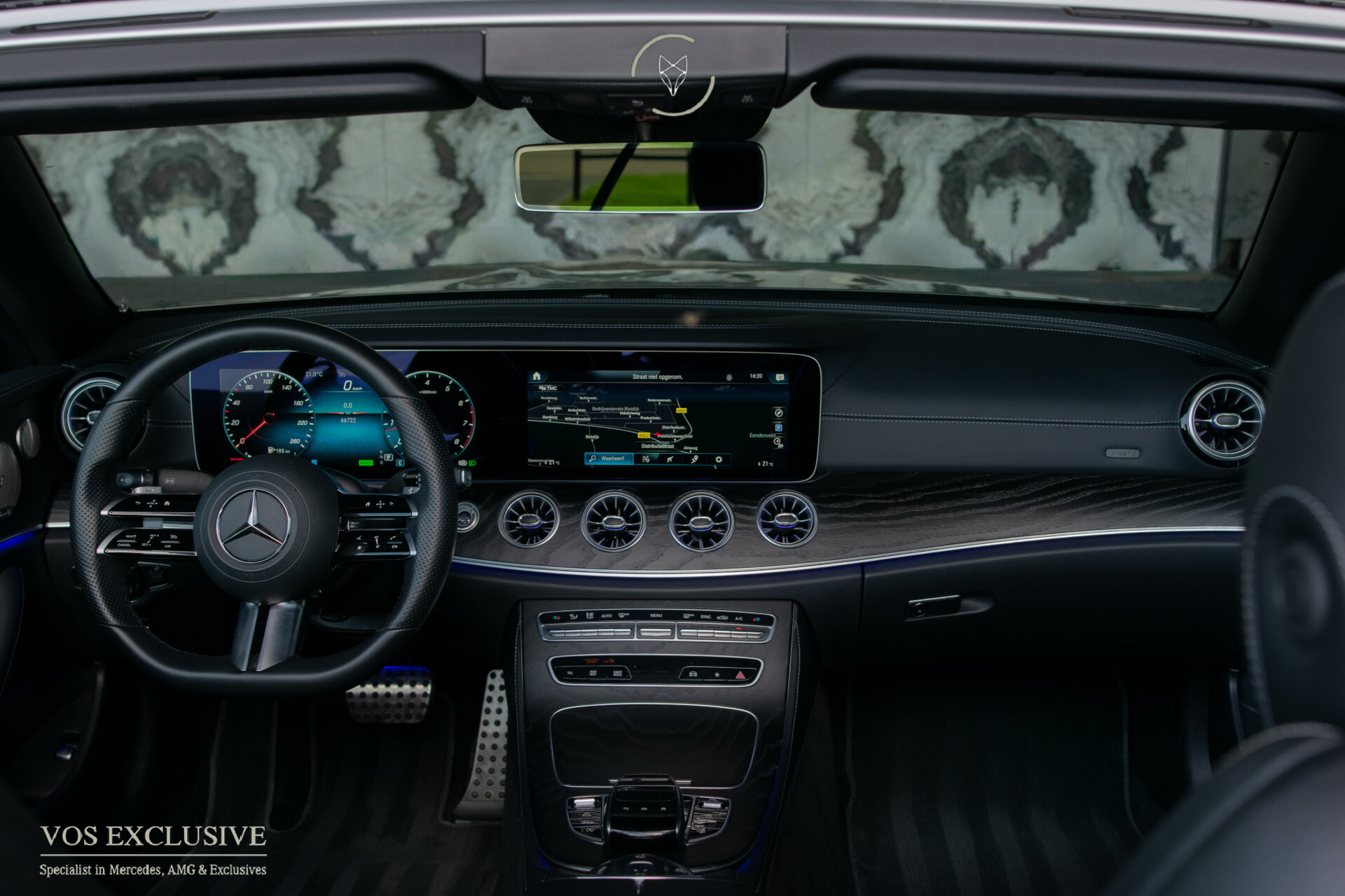 Mercedes-Benz E-Klasse Cabriolet 200 AMG 53 styling | Night | 20" | Facelift | Widescreen | Airscarf | Camera | LED | Sfeerverlichting Foto 22