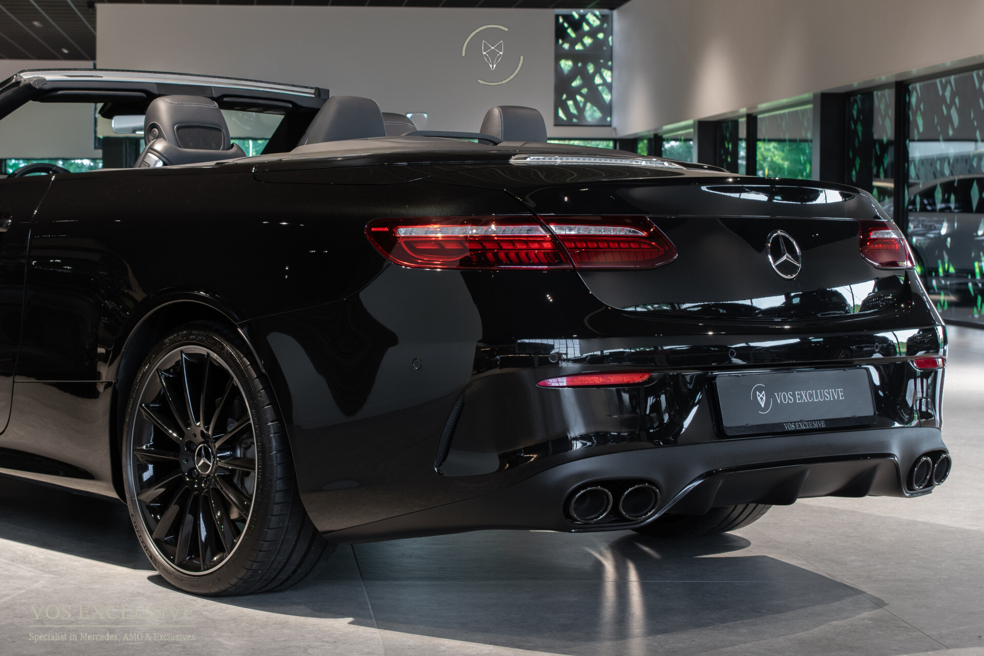 Mercedes-Benz E-Klasse Cabriolet 200 AMG 53 styling | Night | 20" | Facelift | Widescreen | Airscarf | Camera | LED | Sfeerverlichting Foto 66