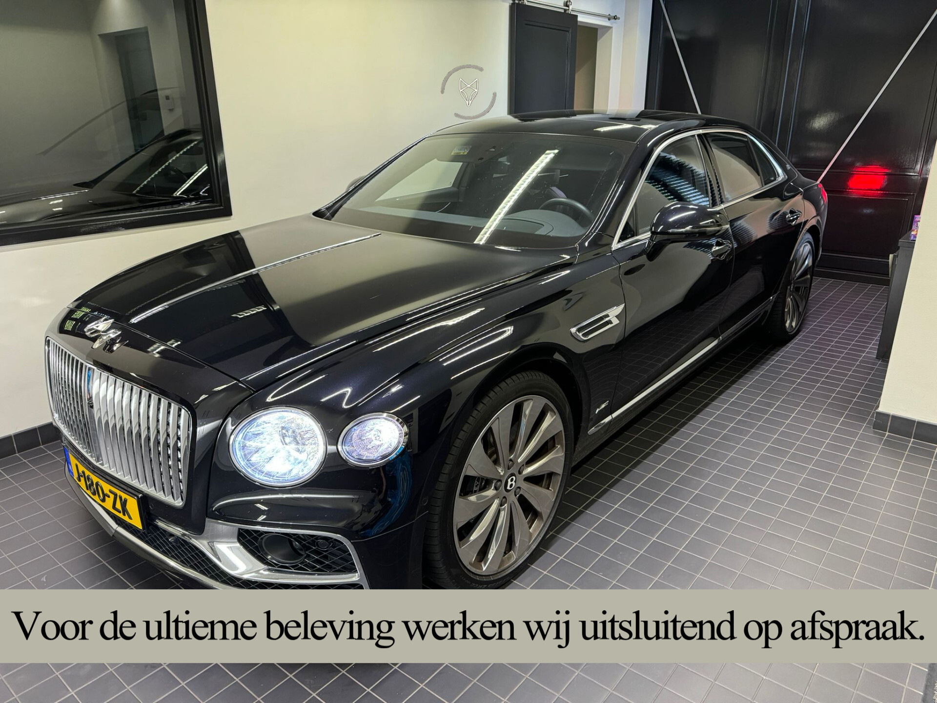 Bentley Flying Spur 6.0 W12 First Edition Naim | 22'' | Mulliner Driving Specs | HUD | 360° | Rotating Display | 4xMassage/stoelkoeling | Luchtvering Foto 1