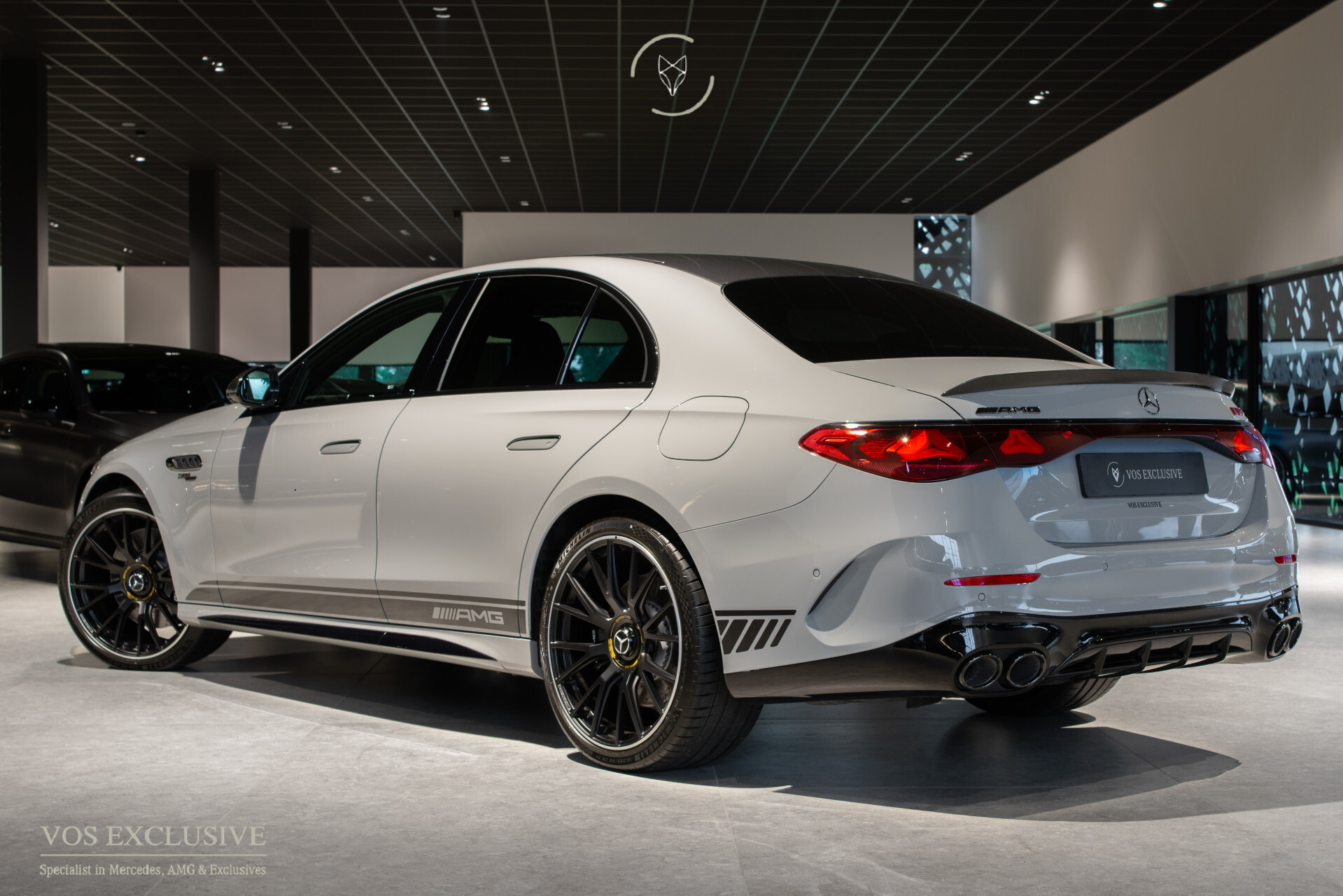 Mercedes-Benz E-Klasse AMG 53 4M Edition 1 Full Carbon in- en exterieur | Bumester 4D | Schaalstoelen | Keyless | Stoelkoeling | ACC | Performance Sound | 360°Camera Foto 2