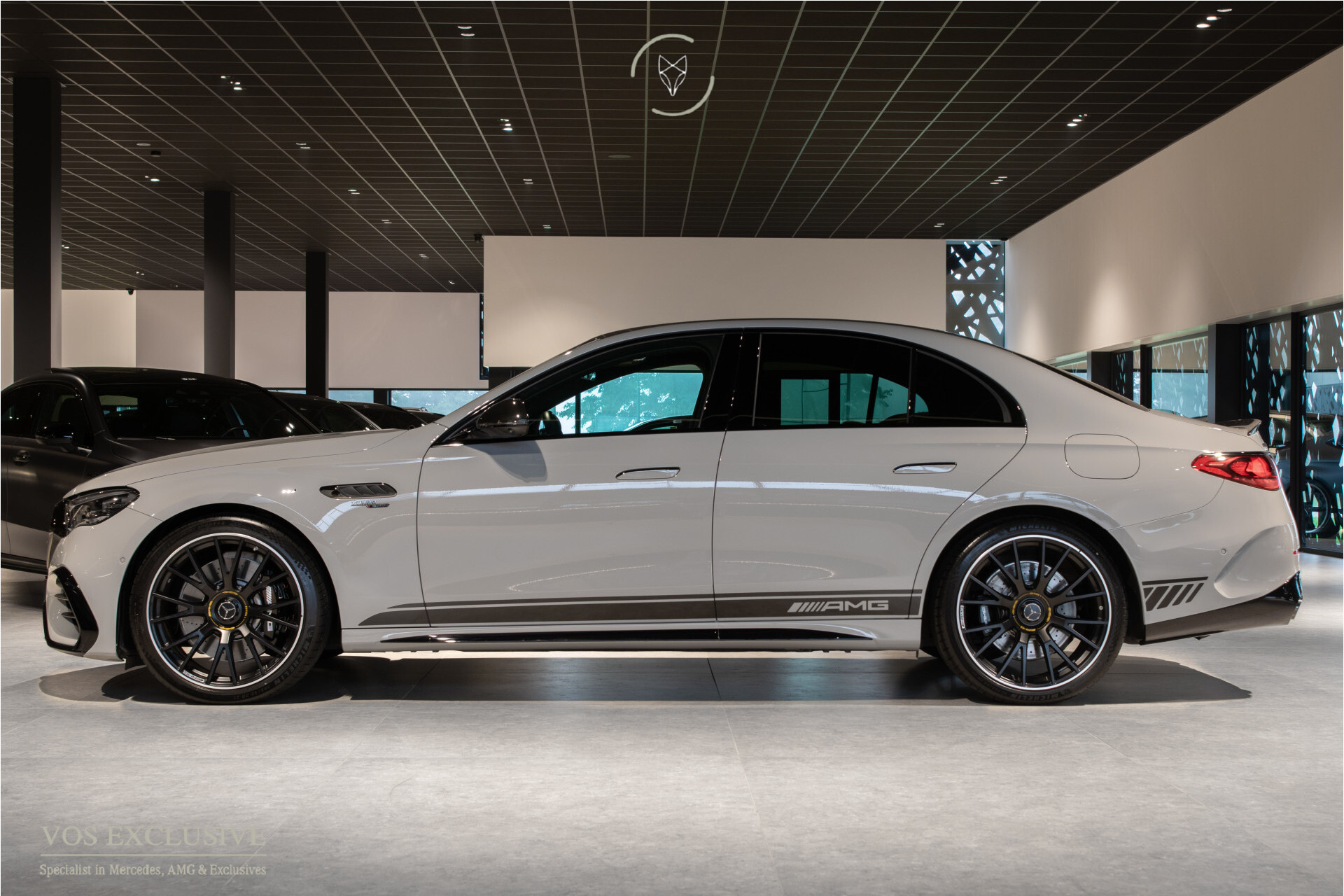 Mercedes-Benz E-Klasse AMG 53 4M Edition 1 Full Carbon in- en exterieur | Bumester 4D | Schaalstoelen | Keyless | Stoelkoeling | ACC | Performance Sound | 360°Camera Foto 4