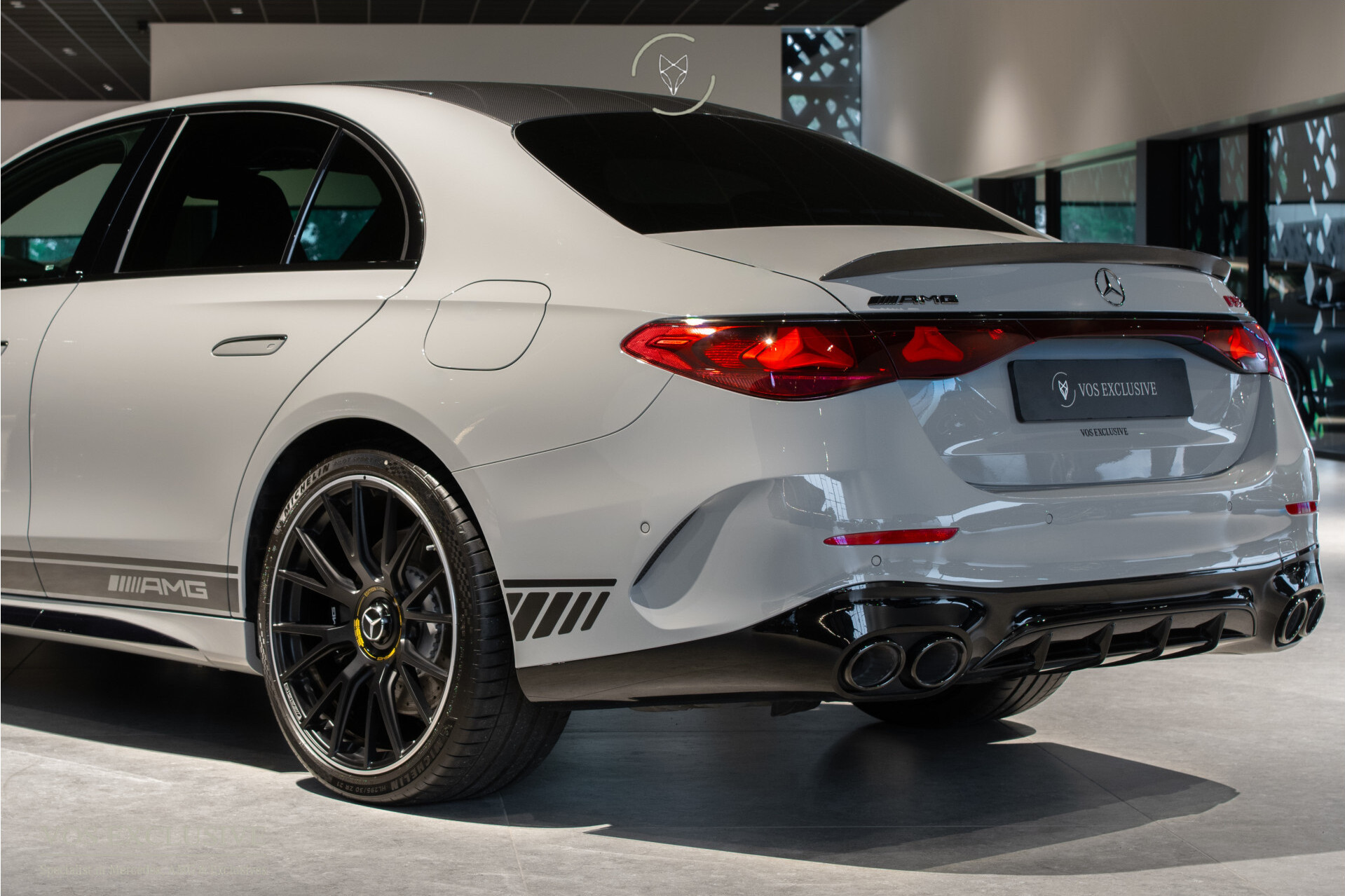 Mercedes-Benz E-Klasse AMG 53 4M Edition 1 Full Carbon in- en exterieur | Bumester 4D | Schaalstoelen | Keyless | Stoelkoeling | ACC | Performance Sound | 360°Camera Foto 67