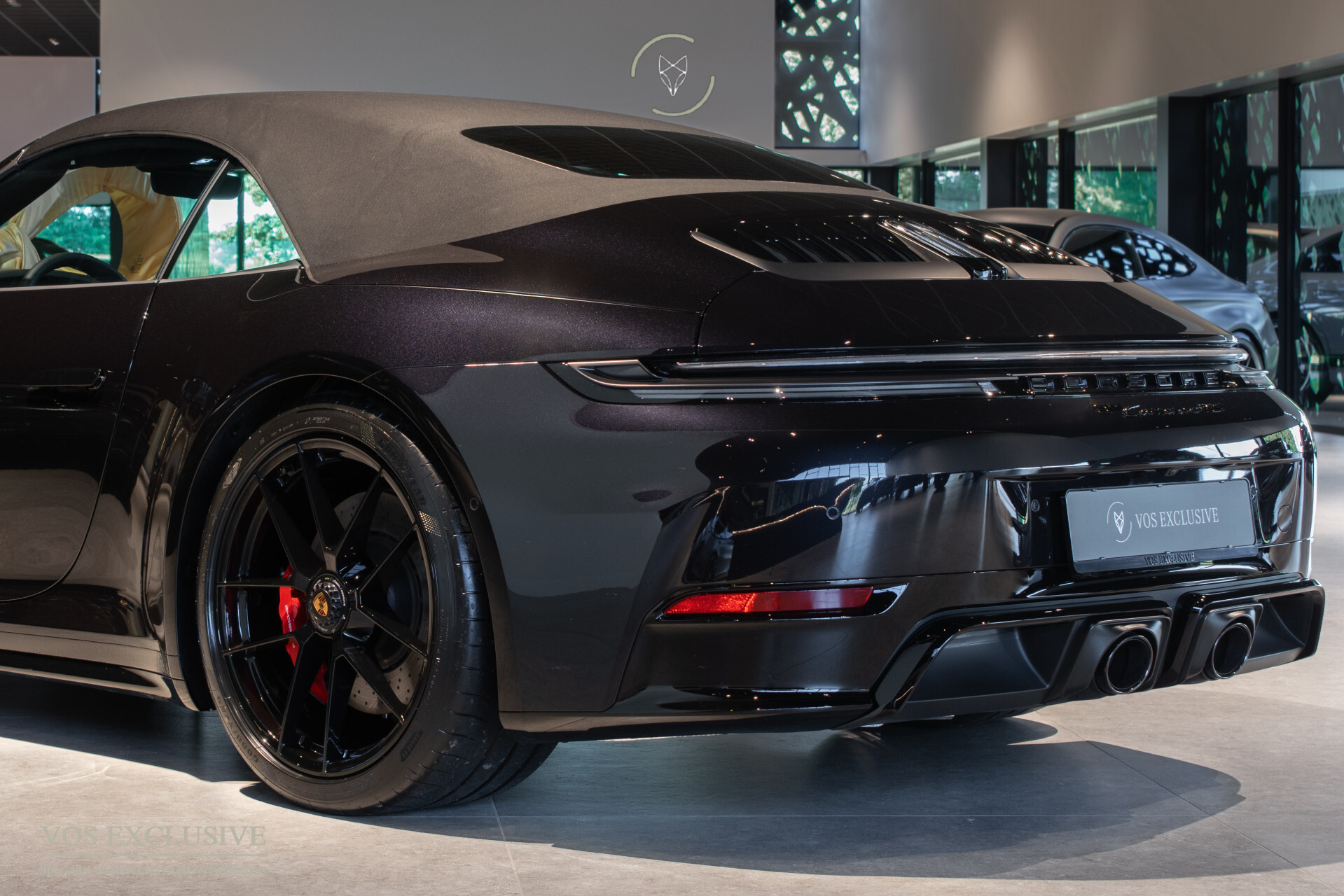 Porsche 911 Cabrio 3.6 T-Hybrid Carrera GTS Exclusive | Bose® | Sport chrono plus | Achterasbesturing | 360° | Keyless | Sportuitlaat | LEDPASM Foto 13
