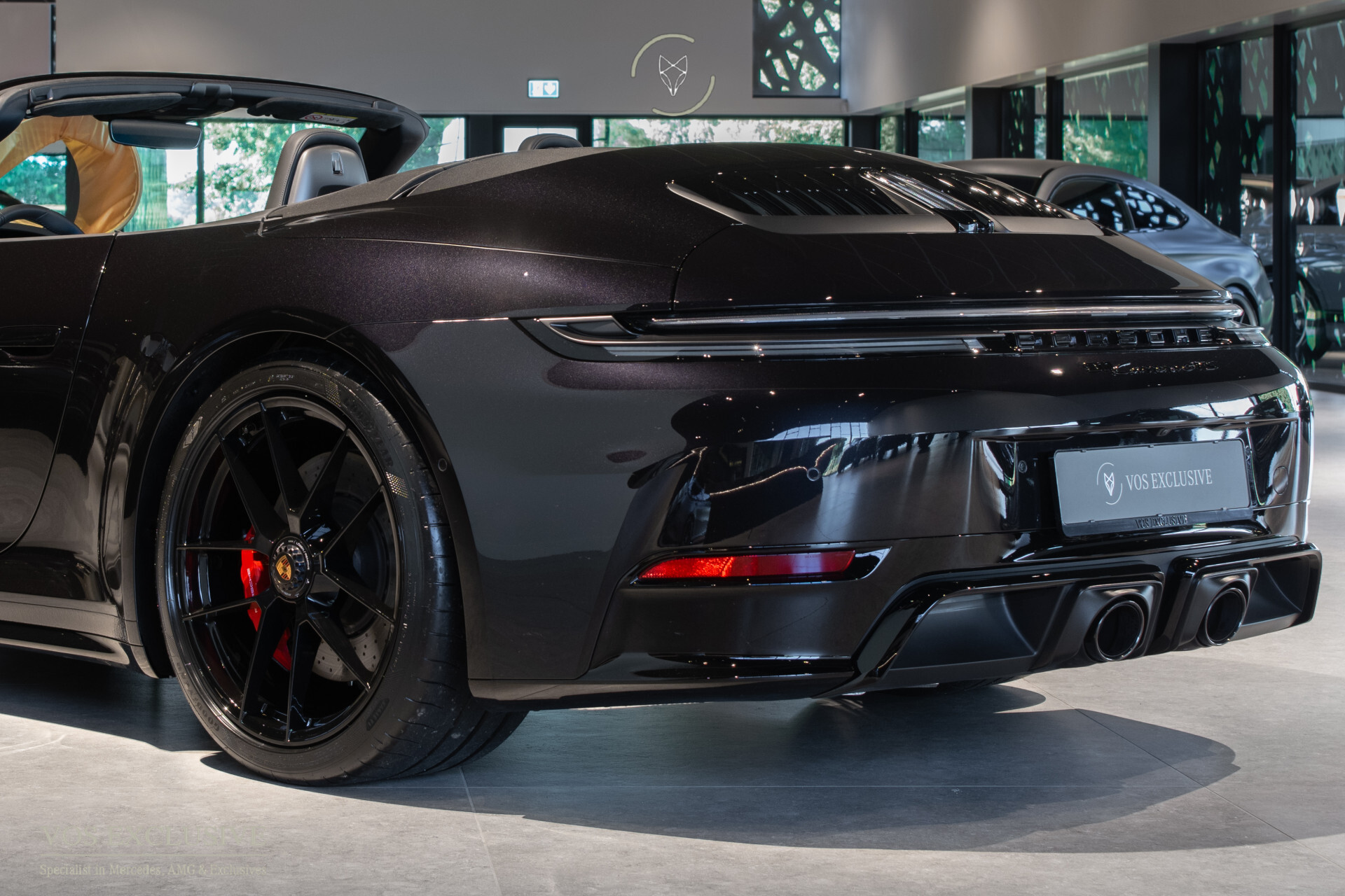 Porsche 911 Cabrio 3.6 T-Hybrid Carrera GTS Exclusive | Bose® | Sport chrono plus | Achterasbesturing | 360° | Keyless | Sportuitlaat | LEDPASM Foto 9