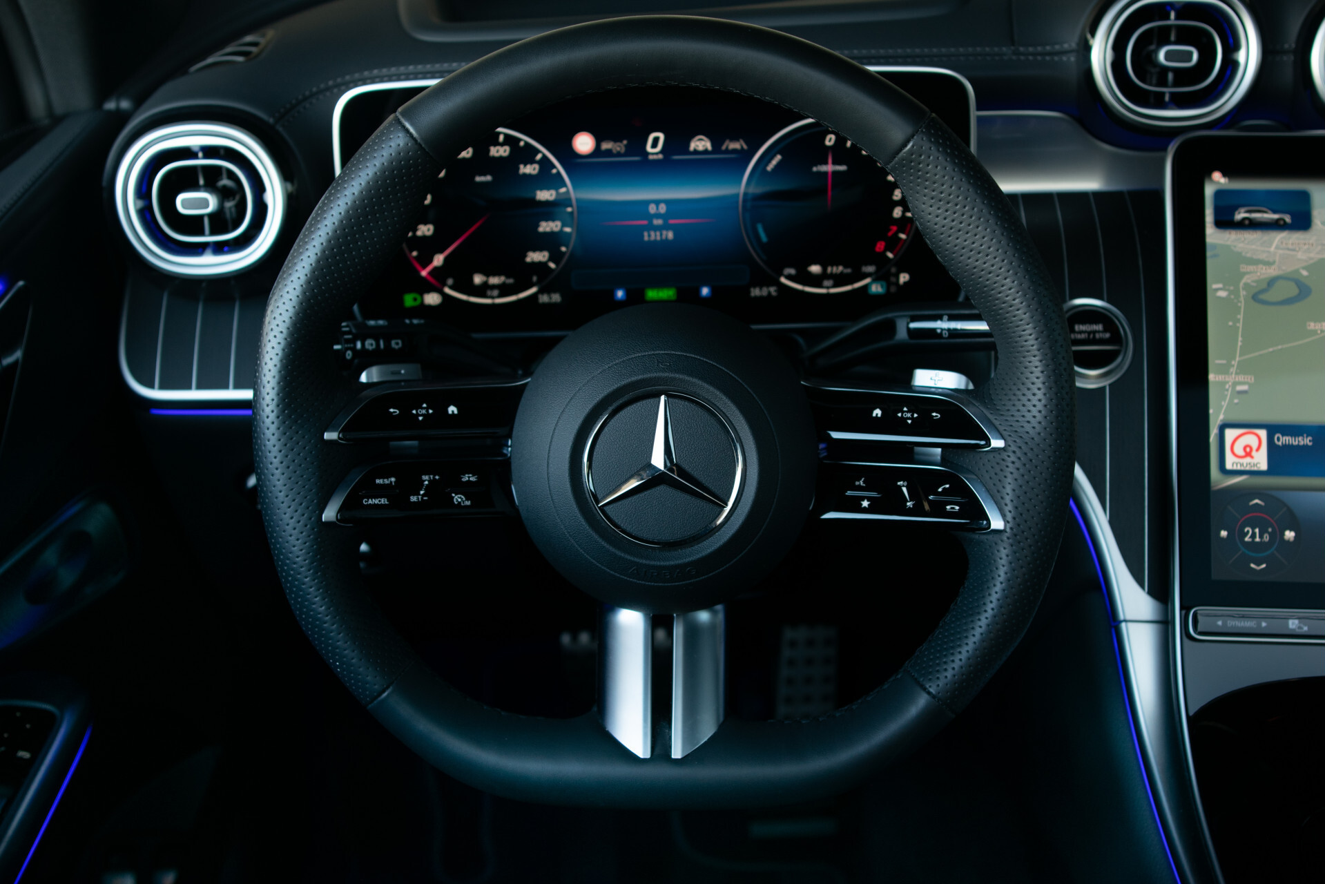 Mercedes-Benz GLC 400e 4M Edition AMG Luchtvering | Achterasbesturing | Rijassistentie Plus | Night | Stoelkoeling | Digital Light | Burmester 3D | Pano | Keyless Foto 42