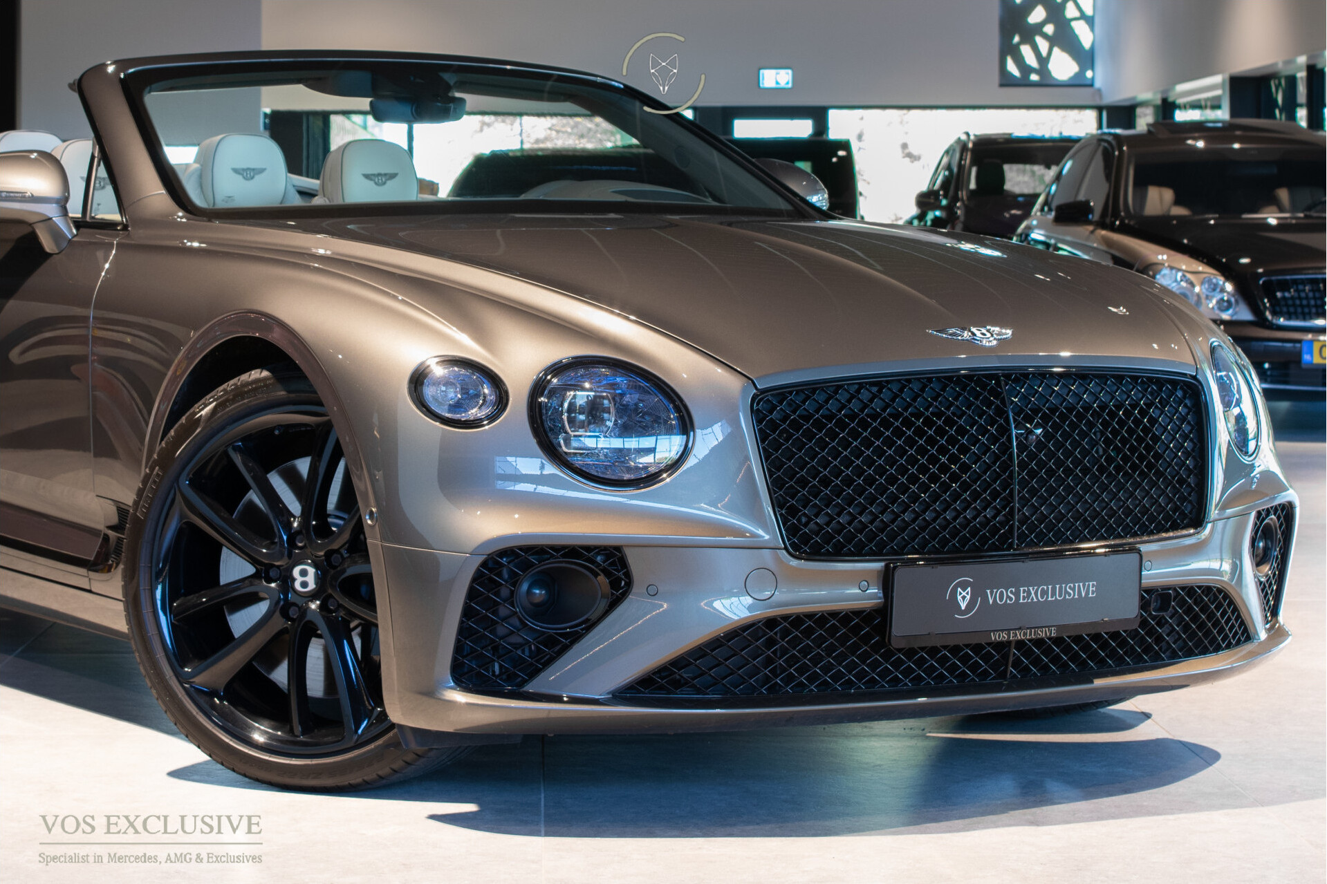 Bentley Continental GTC 4.0 V8 Mulliner | Naim | Touring Specification | Dynamic Ride | Blackline | Softclose | Massage | Keyless | 22'' | ACC | 360° | HUD Foto 77