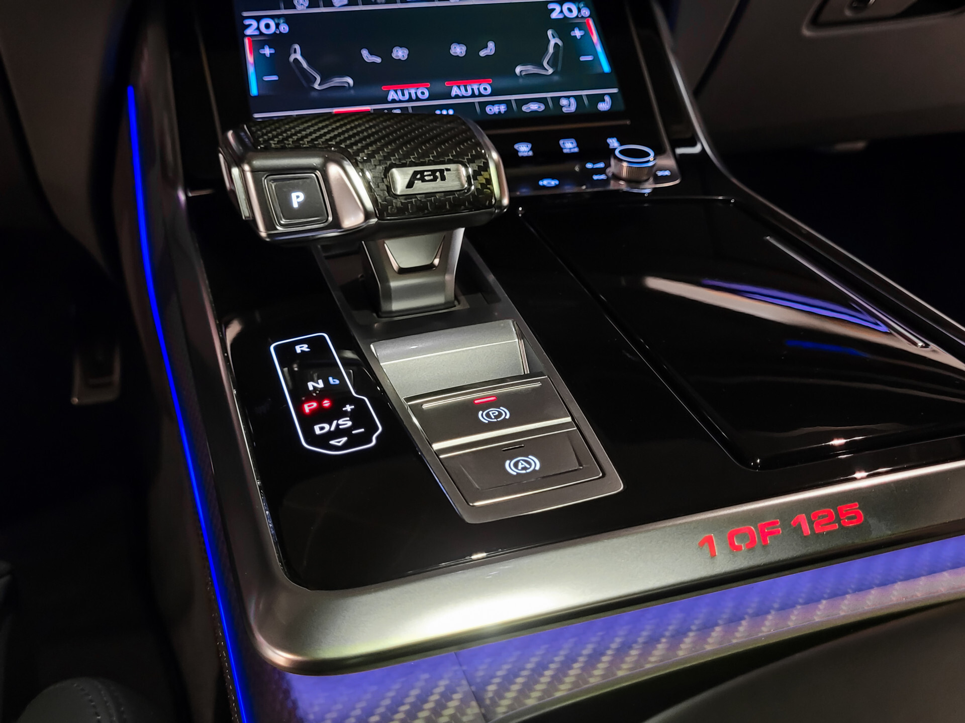 Audi Q8 4.0 TFSI RS Q8 R ABT 1 of 125 740PK | Carbon | FULL OPTIONS Foto 31