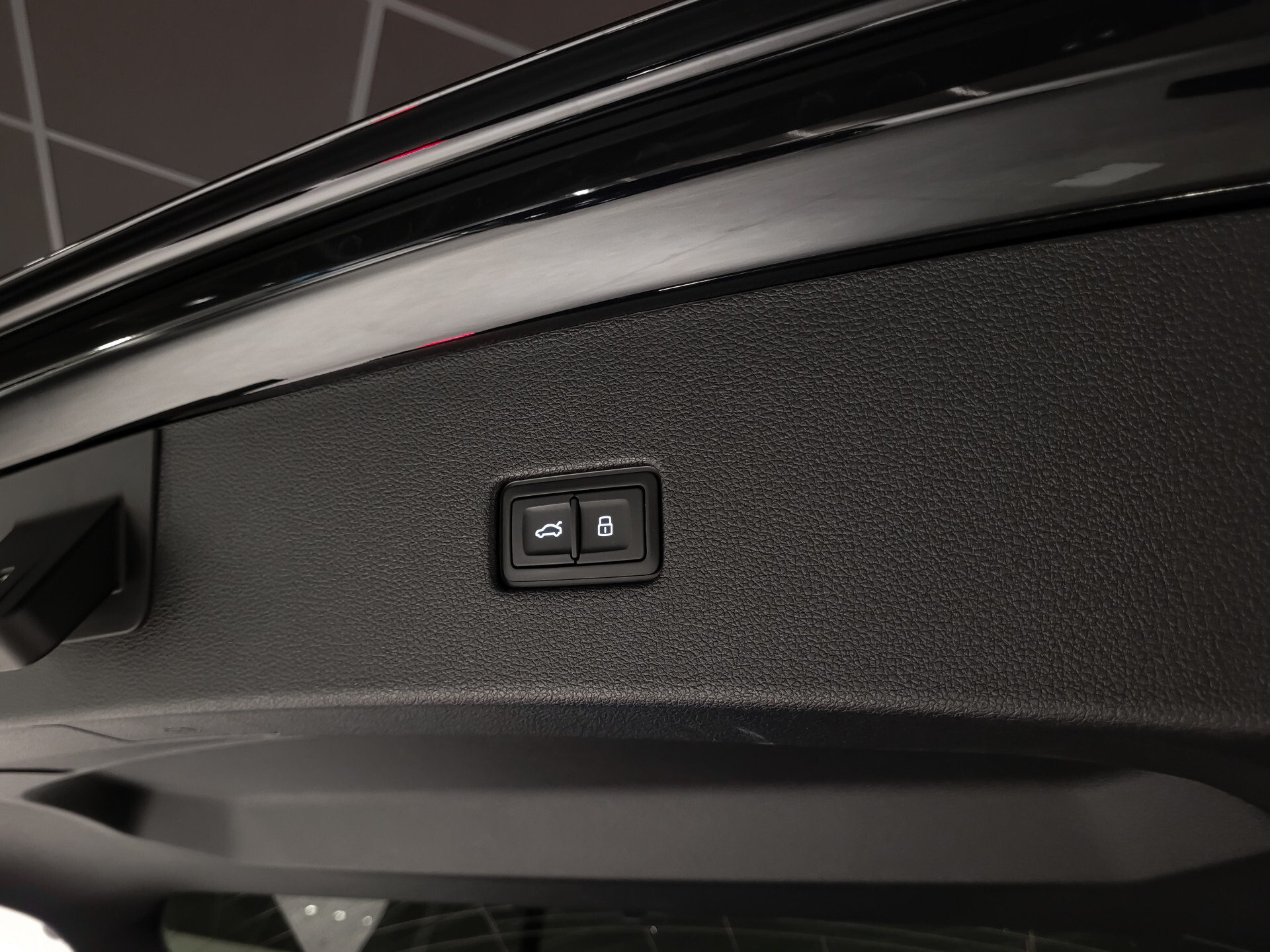Audi Q8 4.0 TFSI RS Q8 R ABT 1 of 125 740PK | Carbon | FULL OPTIONS Foto 46